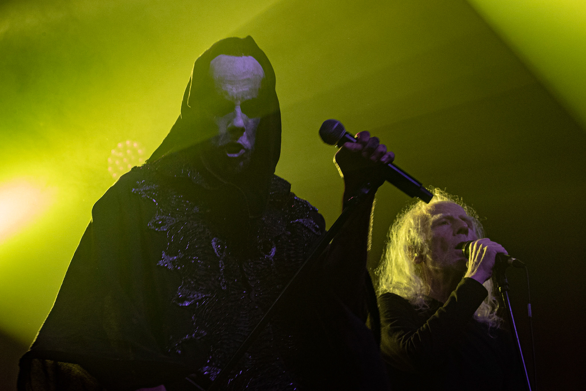 12.09.2021 - KAT i Roman Kostrzewski - koncert "Do zobaczenia w piekle" Wroclaw, Centrum Koncertowe A2.  Roman Kostrzewski – wokalJacek Nowak – perkusjaKrzysztof Pistelok – gitaraJacek Hiro – gitaraMichal Laksa – basGościnnie: Adam „Nergal” Darski (Behemoth)Piotr „Peter” Wiwczarek (Vader),Tomasz „Titus” Pukacki (Acid Drinkers)Adrian „Fred” Frelich (Dragon)Krzysztof „Fazi” Oset (ex-Kat)Piotr „Mancover” Mańkowski (Wolf Spider)Wacław „Vogg” Kiełtyka (Decapitated)Marek „Spider” Pająk (Vader)Jarek „Gronos” Gronowski (Dragon, ex-Kat)Paweł „Baitel” Pasek (Decapitated) Piotr Radecki (ex-Kat &amp; Roman Kostrzewski)fot. Andrzej kaziq Wasilkiewicz