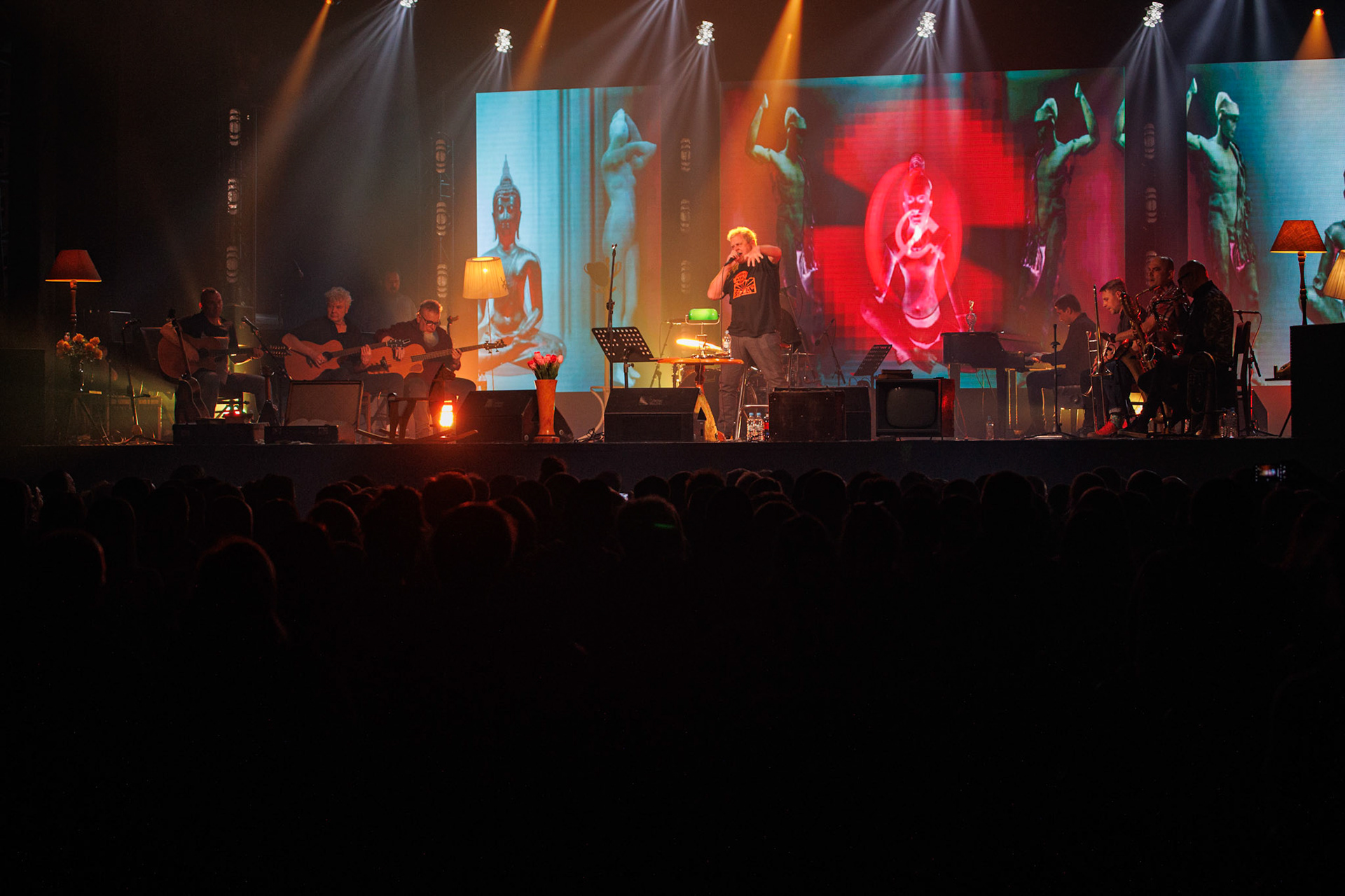 18.03.2022 KULT Akustik - koncert Warszawa klub Stodola,  n/z Kazimierz Staszewski wokal,n/z Wojciech Jablonski gitara,n/z Piotr Morawiec gitara,n/z Ireneusz Werenski bas,n/z Tomasz Goehs perkusja,n/z Konrad Wantrych klawisze,n/z Janusz Zdunek trabka,n/z Mariusz Godzina saksofony,n/z Jaroslaw Wazny puzon,Rock, rock progresywny, rock alternatywny, punk, nowa fala, polski rock.fot. Andrzej kaziq Wasilkiewicz/Reporter