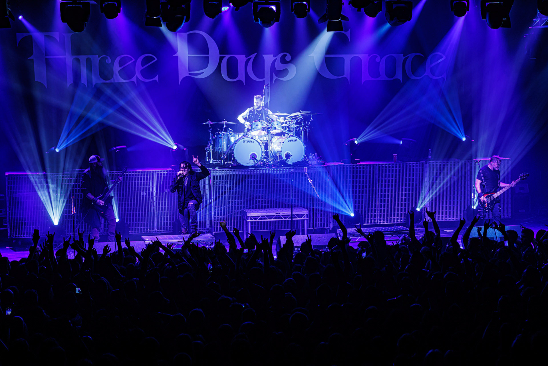 7.10.2022 Warszawski koncert Three Days Grace w klubie Progresja.Kanadyjczycy promuja nowy album EXPLOSIONS.n/z Barry Stock – gitara, n/z Brad Walst – gitara basowa, n/z Neil Sanderson – perkusja, instrumenty klawiszowe, n/z Matt Walst – wokal,Produkcja Knock Out Productions, Fot. Andrzej Wasilkiewicz/Reporter