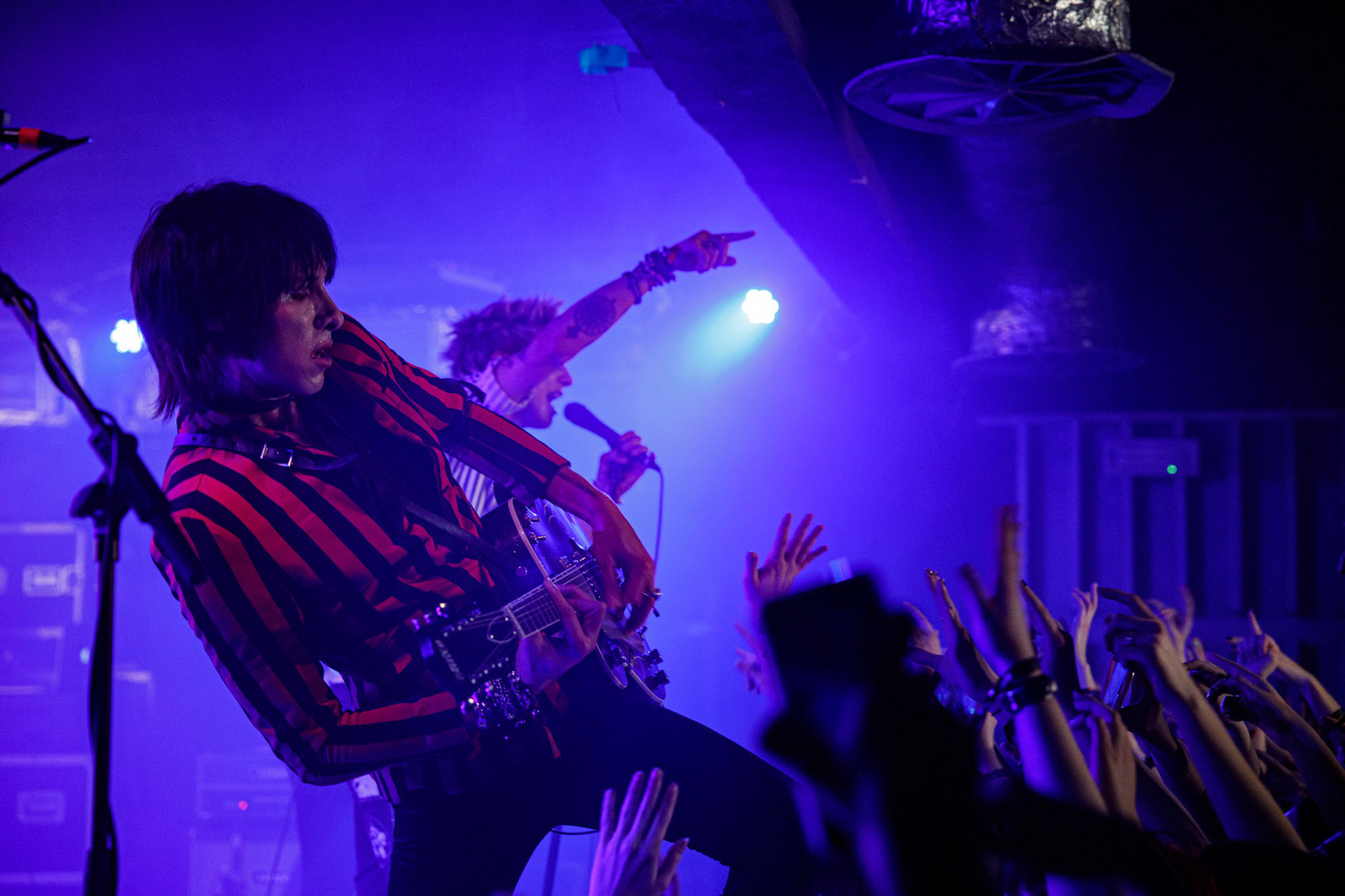 PALAYE ROYALE
The Bastards World Tour 2020: Europe.
Palaye Royal - Kanadyjski Fashion Art Rock Band,
nz. Remington Leith – Vocals,
nz. Sebastian Danzig – Guitar/Organ,
nz. Emerson Barrett - Drums,
Koncert w warszawskiej Proximie 10.03.2020
Sumerian Records, WiniaryBookings,
fot. Andrzej Wasilkiewicz/kaziq.com
