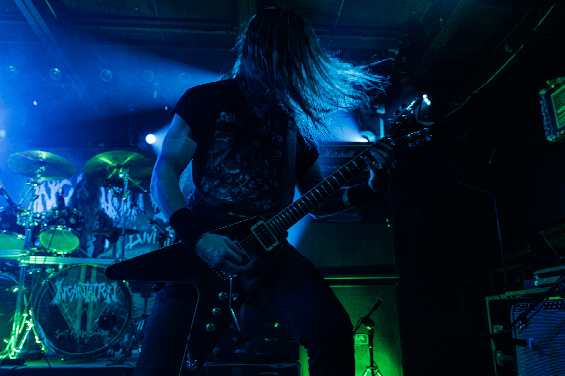 21.10.2022 - 𝗜𝗡𝗖𝗔𝗡𝗧𝗔𝗧𝗜𝗢𝗡 - amerykanski death metal w warszawskiej Proximie.Morderczy death metal na maksymalnie niskim stroju, halasie i chaosie nigdy nie stracil na sile - niezaleznie czy mowimy o swietnej nowej plcie, czy o kultowych strzalach rzedu "Onward to Golgotha". Sklad dowodzony przez Johna McEntee nigdy nie pudluje - na zywo rowniez.John McEntee - gitara, wokal, Kyle Severn - perkusja Alex Bouks - gitara,Chuck Sherwood - gitara basowa,Death metal, Black metal, Metal, Death-doom, Produkcja Knock Out Productions,fot. Andrzej Wasilkiewicz/Reporter