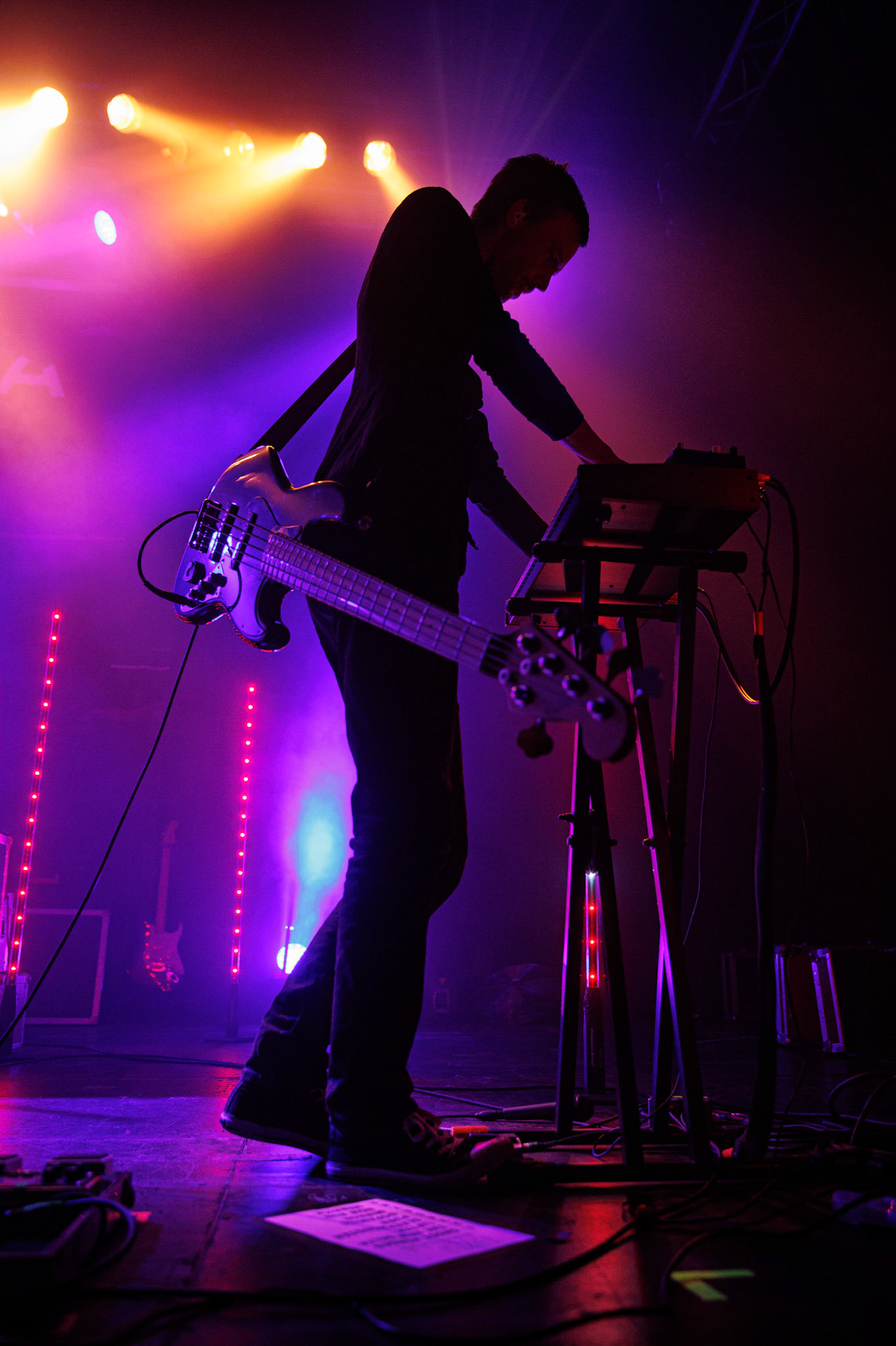 27.11.2021 TIDES FROM NEBULA koncert, Warszawa klub Progresja,Knock Out Productions, Mystic Production,Post-rock, muzyka alternatywna, progresywny rock.n/z Maciej Karbowski – gitara, instrumenty klawiszowen/z Przemek Weglowski – gitara basowan/z Tomasz Stolowski – perkusjaFot. Andrzej Wasilkiewicz/Reporter