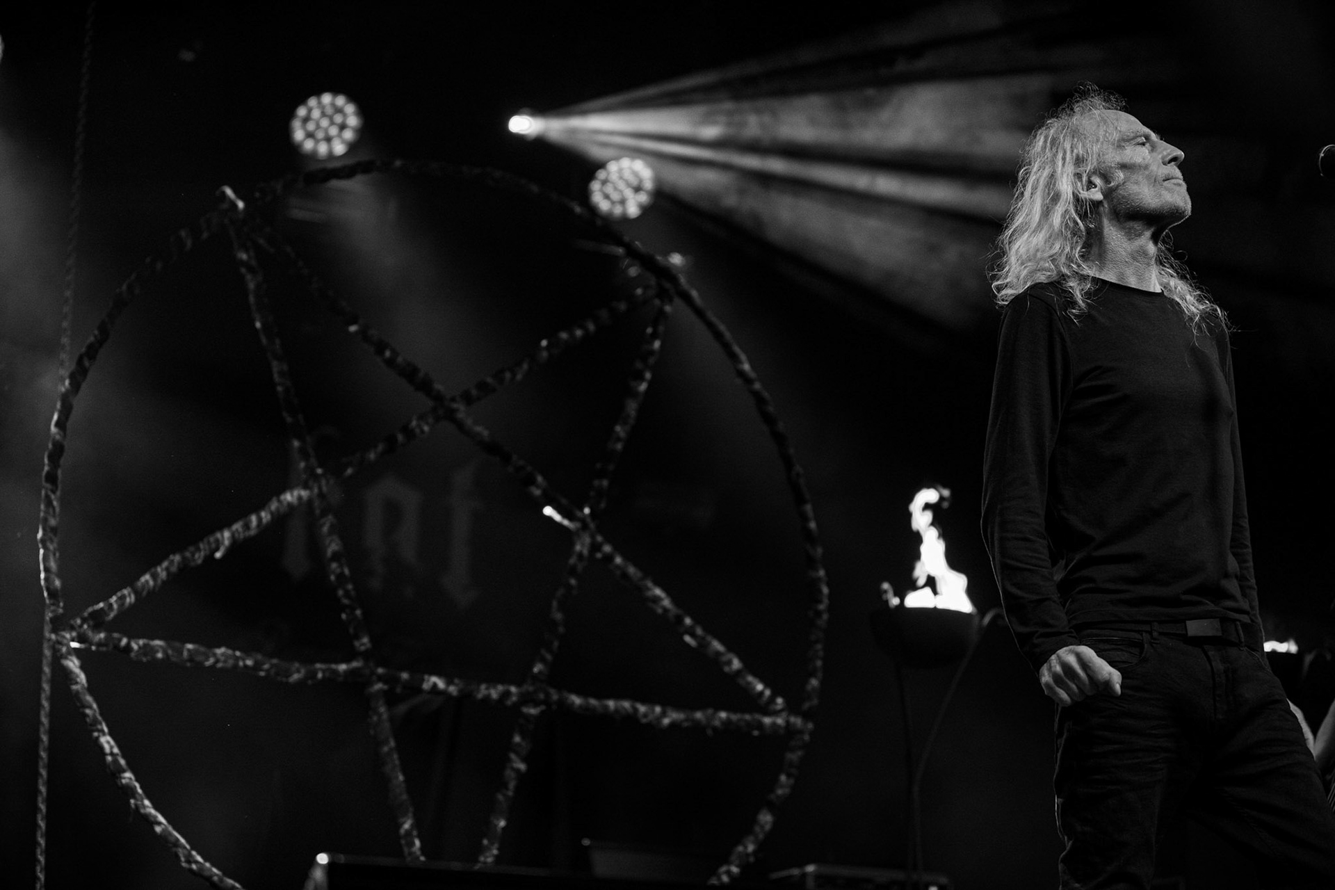 12.09.2021 - KAT i Roman Kostrzewski - koncert "Do zobaczenia w piekle" Wroclaw, Centrum Koncertowe A2.  Roman Kostrzewski – wokalJacek Nowak – perkusjaKrzysztof Pistelok – gitaraJacek Hiro – gitaraMichal Laksa – basGościnnie: Adam „Nergal” Darski (Behemoth)Piotr „Peter” Wiwczarek (Vader),Tomasz „Titus” Pukacki (Acid Drinkers)Adrian „Fred” Frelich (Dragon)Krzysztof „Fazi” Oset (ex-Kat)Piotr „Mancover” Mańkowski (Wolf Spider)Wacław „Vogg” Kiełtyka (Decapitated)Marek „Spider” Pająk (Vader)Jarek „Gronos” Gronowski (Dragon, ex-Kat)Paweł „Baitel” Pasek (Decapitated) Piotr Radecki (ex-Kat &amp; Roman Kostrzewski)fot. Andrzej kaziq Wasilkiewicz