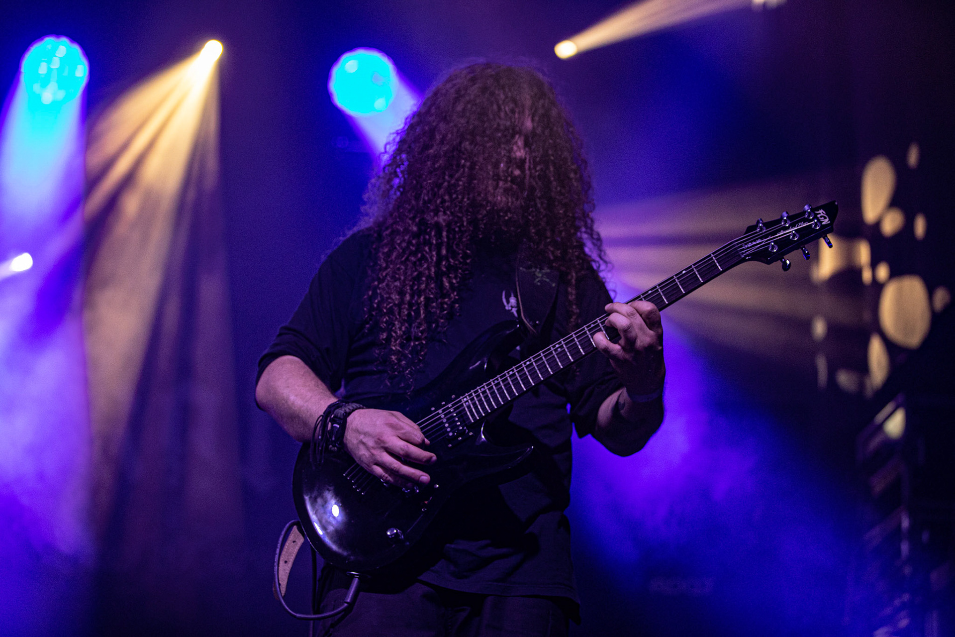 12.09.2021 - KAT i Roman Kostrzewski - koncert "Do zobaczenia w piekle" Wroclaw, Centrum Koncertowe A2.  Jacek Hiro – gitara,fot. Andrzej kaziq Wasilkiewicz