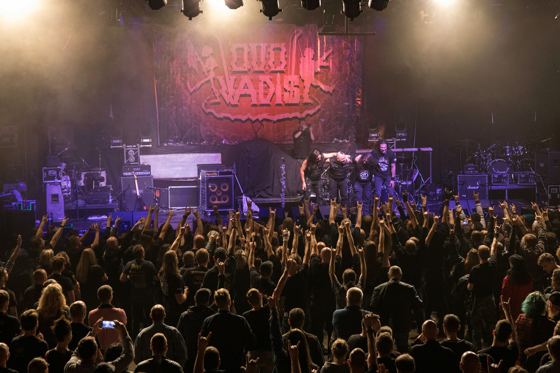 Legendy Metalu QUO VADIS - Thrash Metal - koncert Legendy Metalu w warszawskiej Progresji,
Tomasz "Skaya" Skuza - bass/vocal
Ian "Źdźbło" Bemolator- guitar
Mateusz "Matek" Lazar - guitar
Szymon "Sajmon" Synówka - drums
fot. Andrzej kaziq Wasilkiewicz