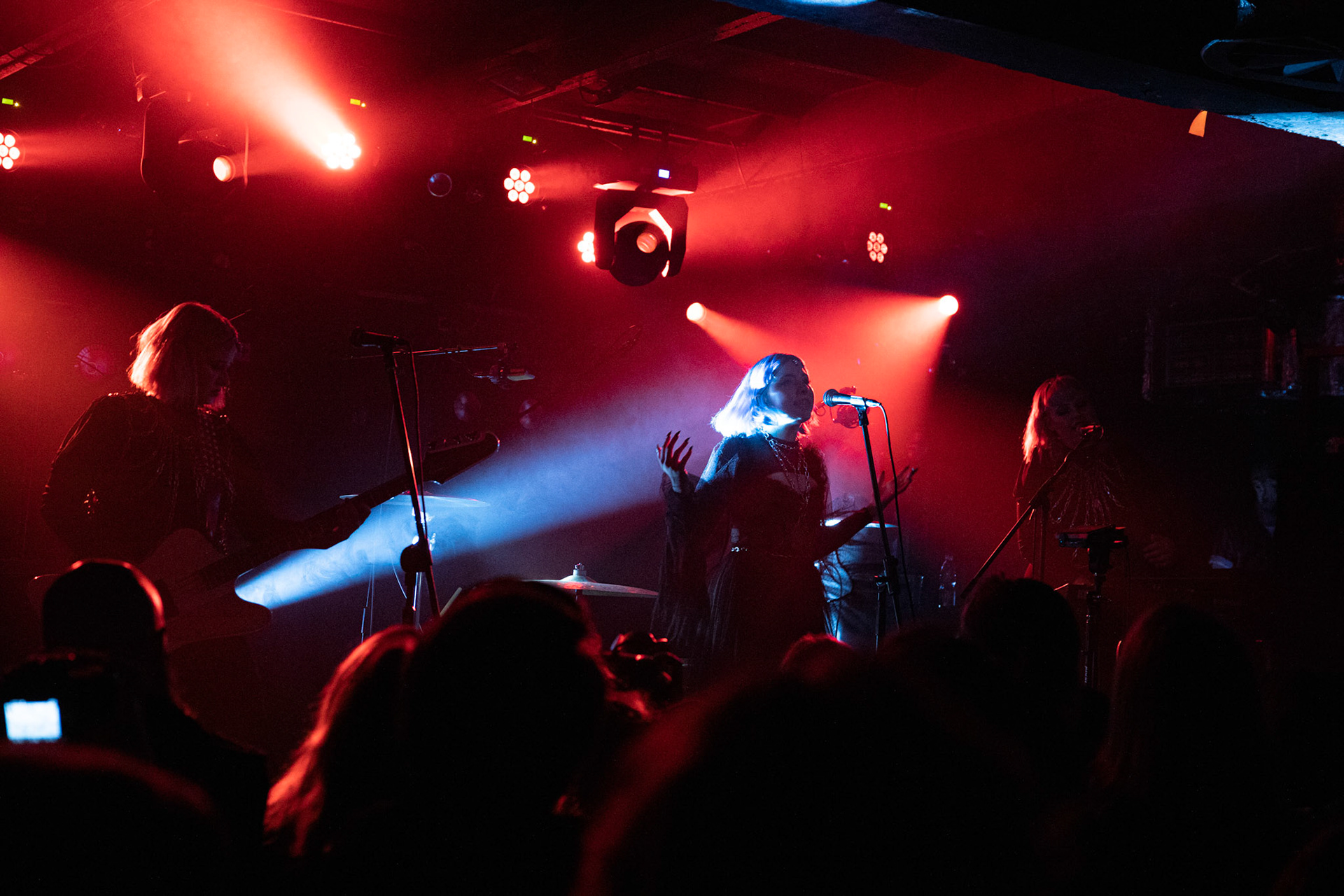 20.02.2020 Kaelan Mikla - Spiritual Instinct European Tour 2020
Koncert w warszawskiej Proximie, islandzki support Alcest,
Dark-wave / Synth-punk, Knock Out Productions, Artoffact Records,
fot. Andrzej Wasilkiewicz/Reporter