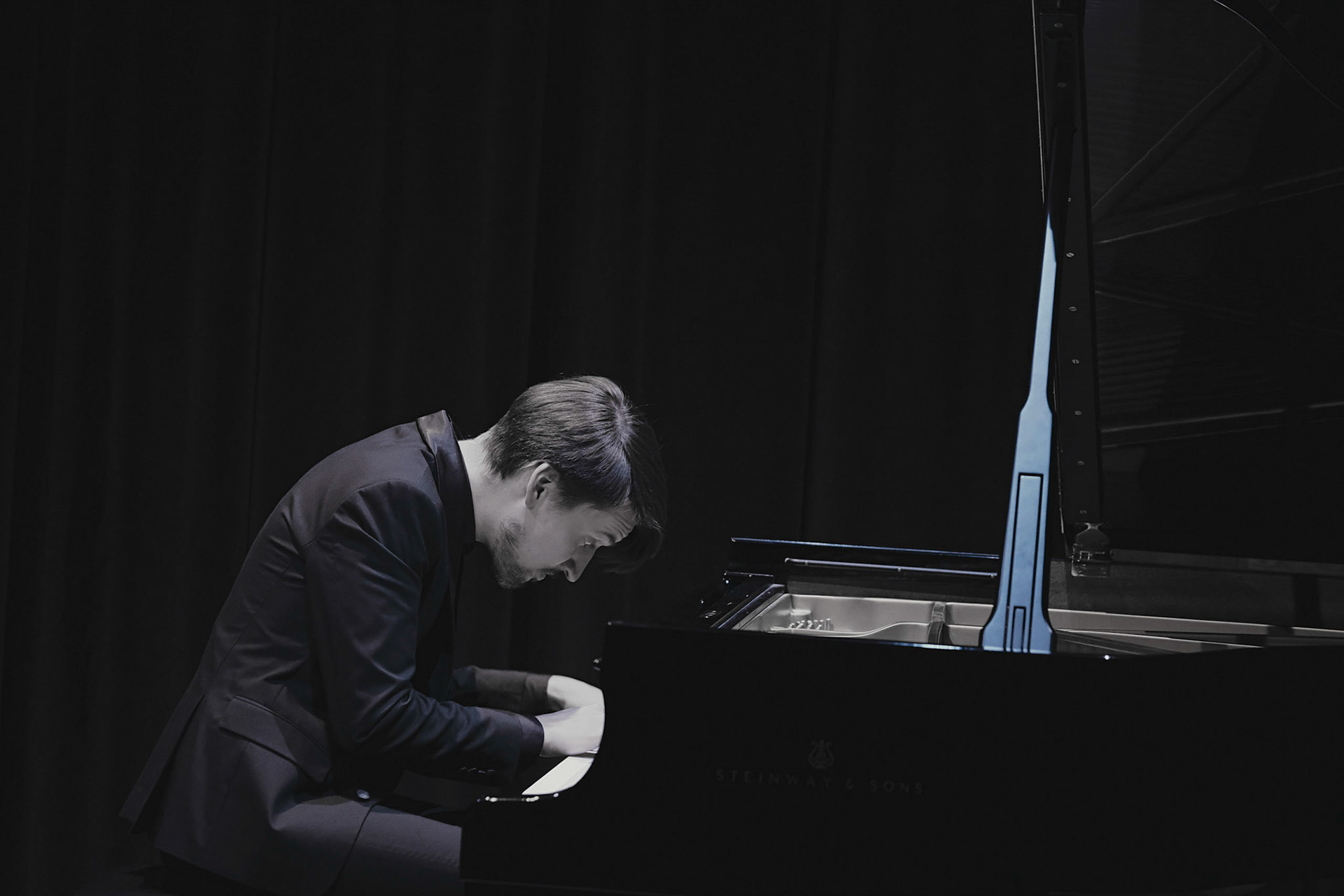 Łukasz Chrzęszczyk  fortepian