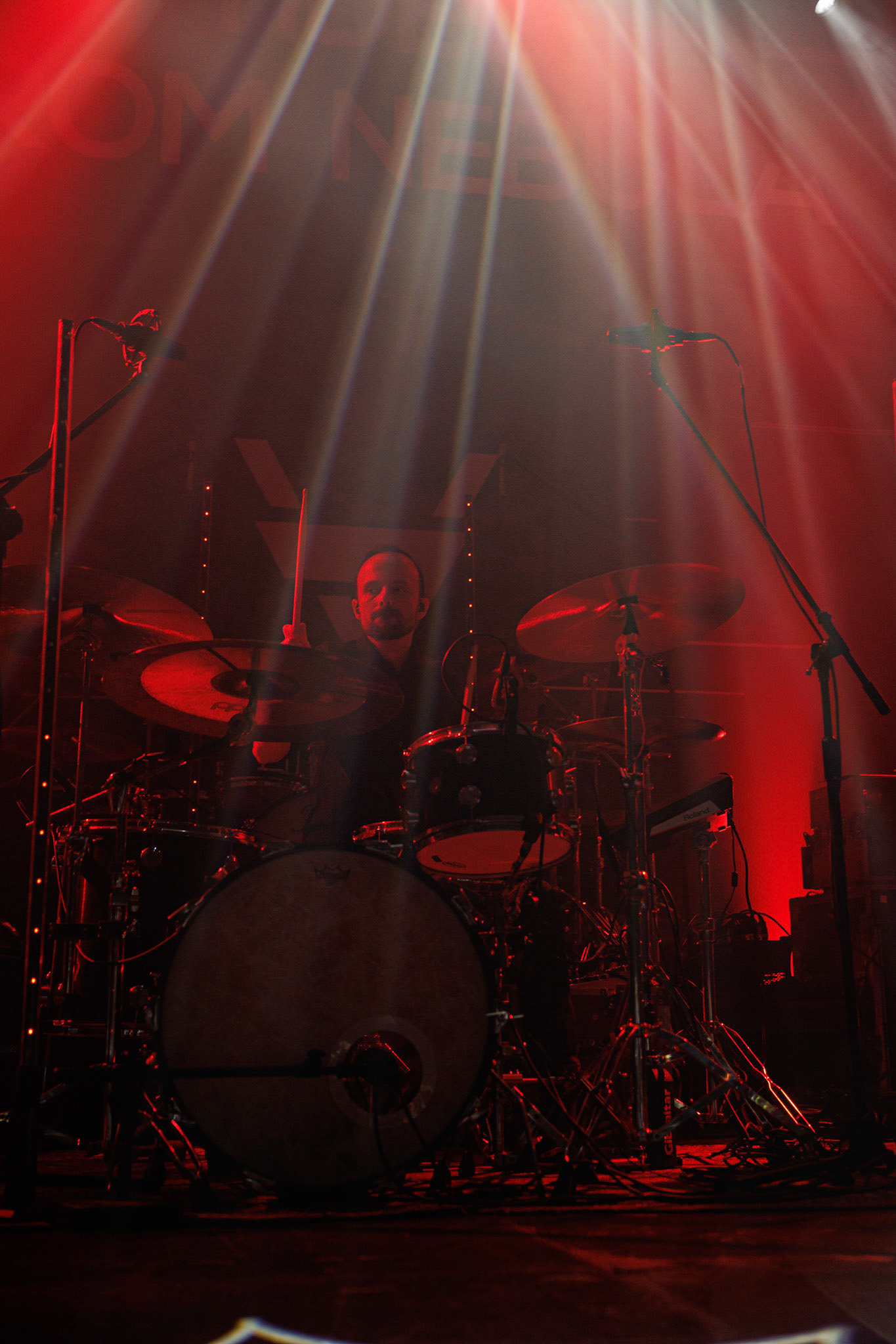 27.11.2021 TIDES FROM NEBULA koncert, Warszawa klub Progresja,Knock Out Productions, Mystic Production,Post-rock, muzyka alternatywna, progresywny rock.n/z Maciej Karbowski – gitara, instrumenty klawiszowen/z Przemek Weglowski – gitara basowan/z Tomasz Stolowski – perkusjaFot. Andrzej Wasilkiewicz/Reporter