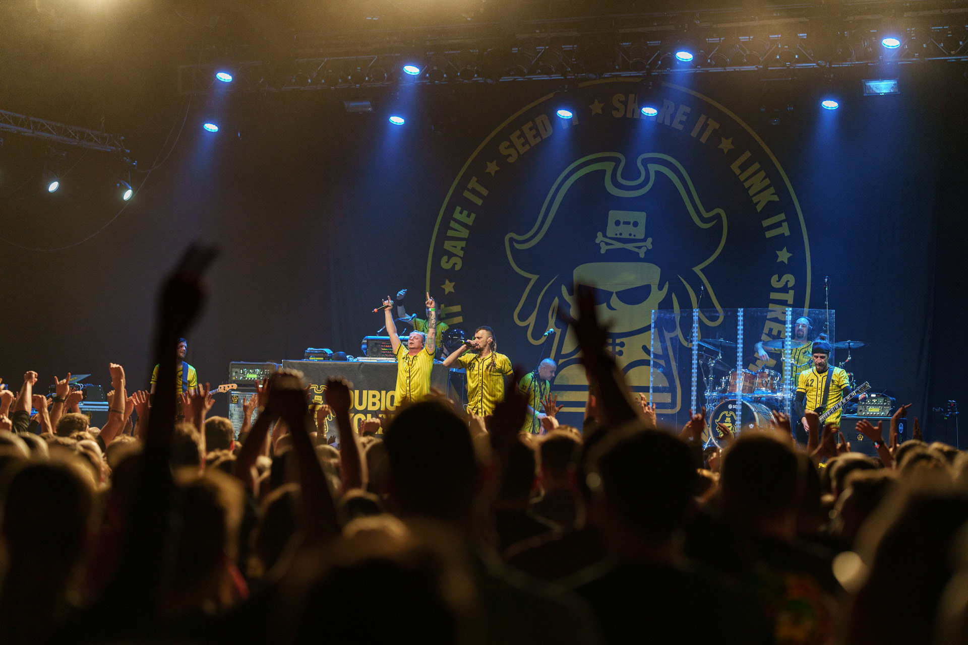 9.02.23 DUBIOZA KOLEKTIV - bosniacka grupa muzyczna, grajaca reggae, dub i rock. - Warszawa Progresja. Winiary Bookings.Fot. Andrzej Wasilkiewicz/Reporter