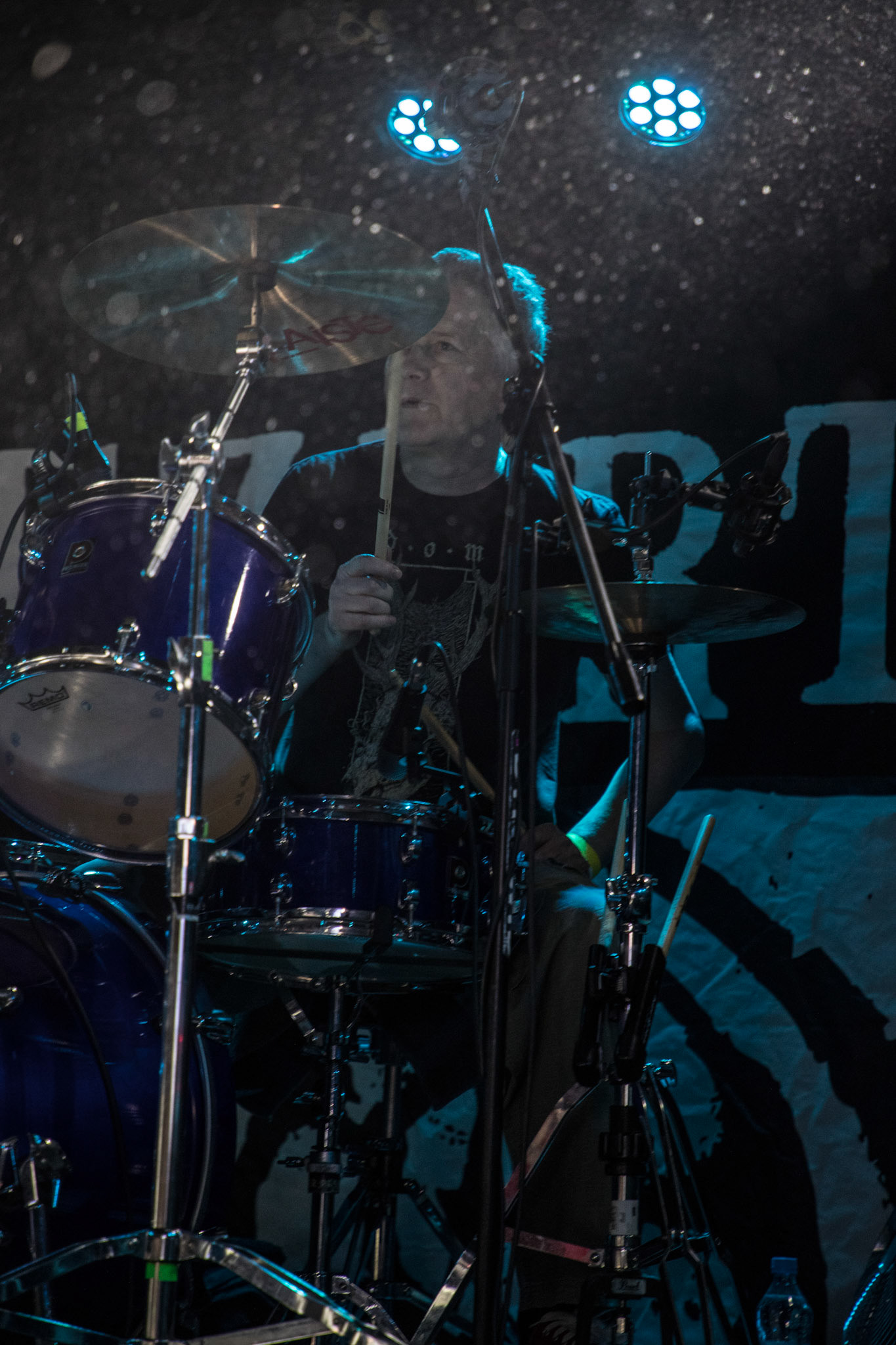 9.12.2017r Dezerter koncert Proxima, Robert Robal Matera gitara, wokal, Krzysztof Grabowski perkusja , Jacek Chrzanowski gitara basowa fot. Andrzej Wasilkiewicz/Reporter