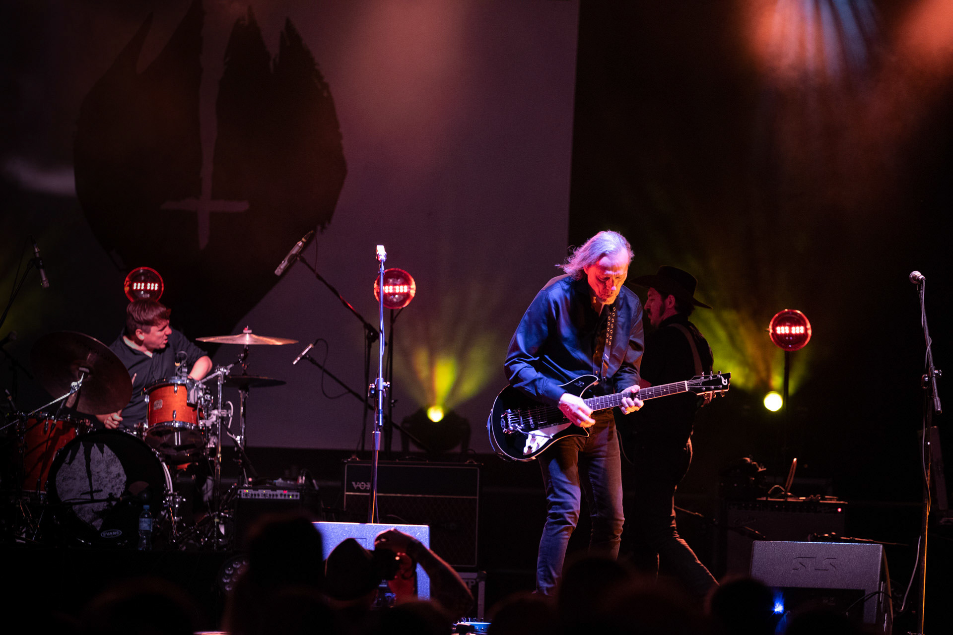 13.08.2021 koncert Me And That Man w Warszawie,Letnia scena Progresji, Gramy do Woli.n/z John Porter - gitara, wokal,n/z Łukasz Kumanski - perkusja,Fot. Andrzej Wasilkiewicz/Reporter