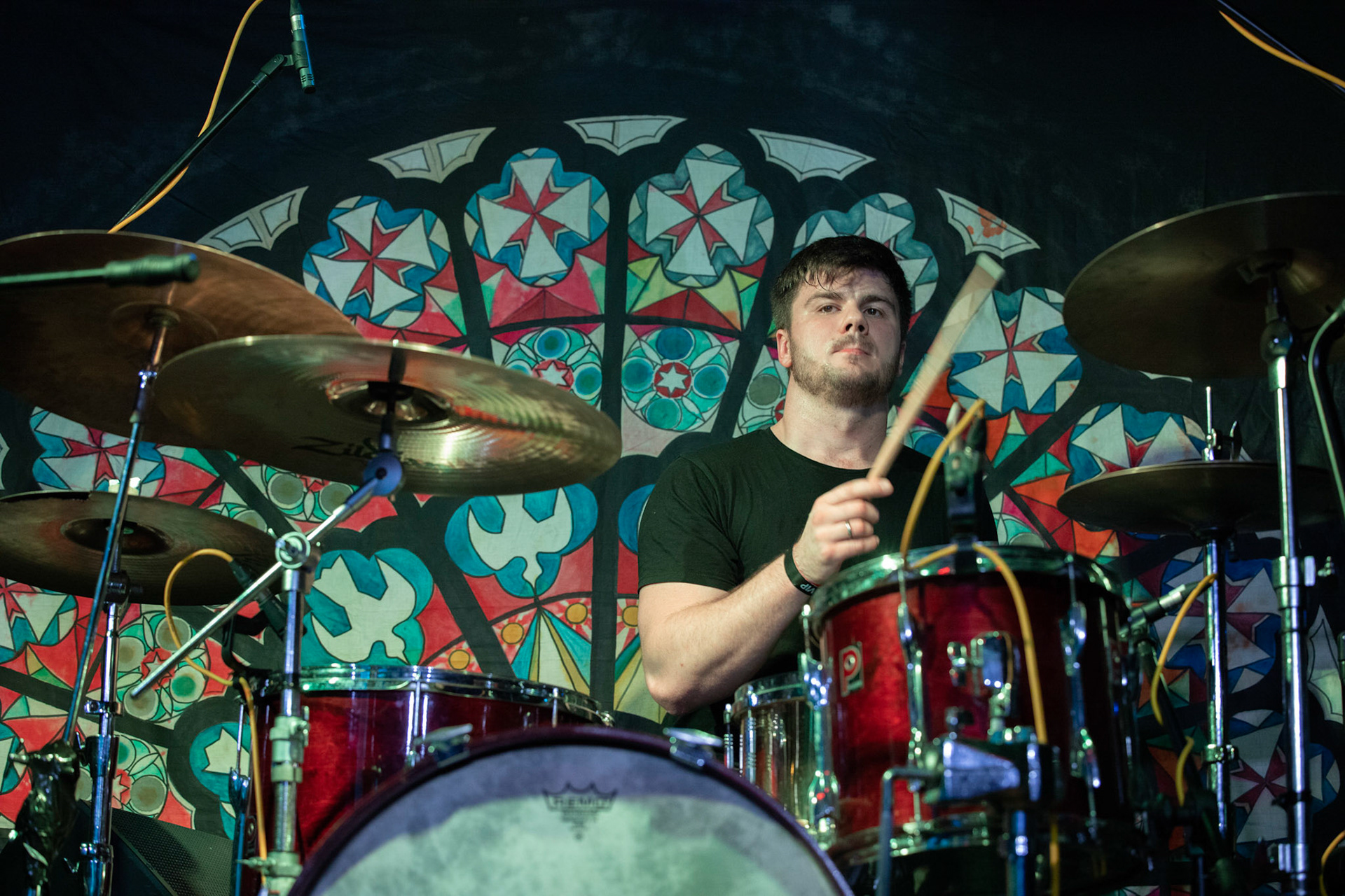 Armia - punk rock, hardcore,
Tomasz Budzyński - głos,
Stanisław Budzyński - gitara,
Jakub Bartoszewski - waltornia, instrumenty klawiszowe,
Amadeusz Kaźmierczak - perkusja,
Darek Budkiewicz - gitara basowa,
fot. Andrzej kaziq Wasilkiewicz