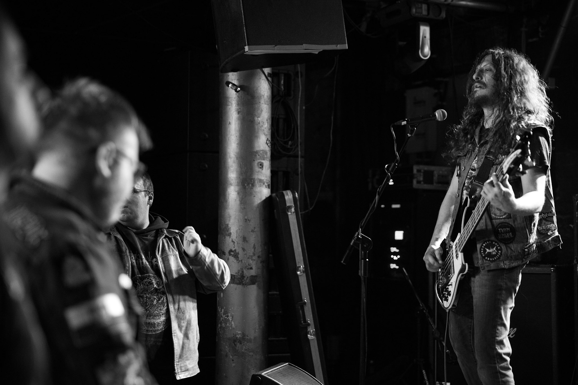 Violentor - Italy, Thrash Metal, Anti-society, Hate, Lust murders, 
Infernö Records

Ale - Threat and Guitar
Ricca - Bass Backing Offences
Iago - Drums