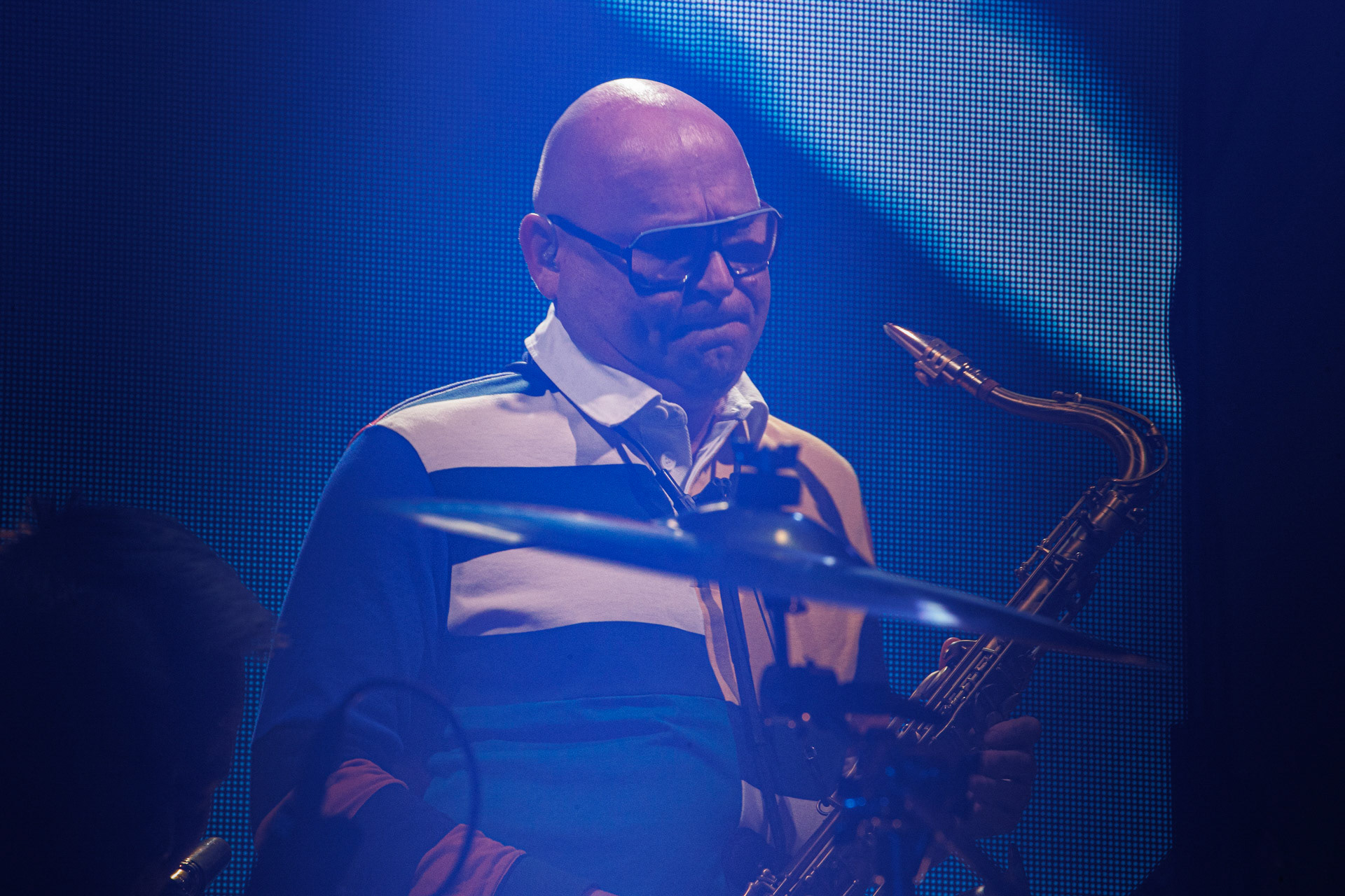 15.01.2022 KULT - koncert Pomaranczowa Trasa 2021/2022 - Warszawa Stodoła, Kult konczy w doskonalej formie przeniesiony z jesieni ostatni koncert Pomaranczowej Trasy 2021, publicznosc nie zawiodla, pelna sala.   n/z Tomasz Goehs perkusja,Rock, rock progresywny, rock alternatywny, punk, nowa fala, polski rock.fot. Andrzej kaziq Wasilkiewicz/Reporter