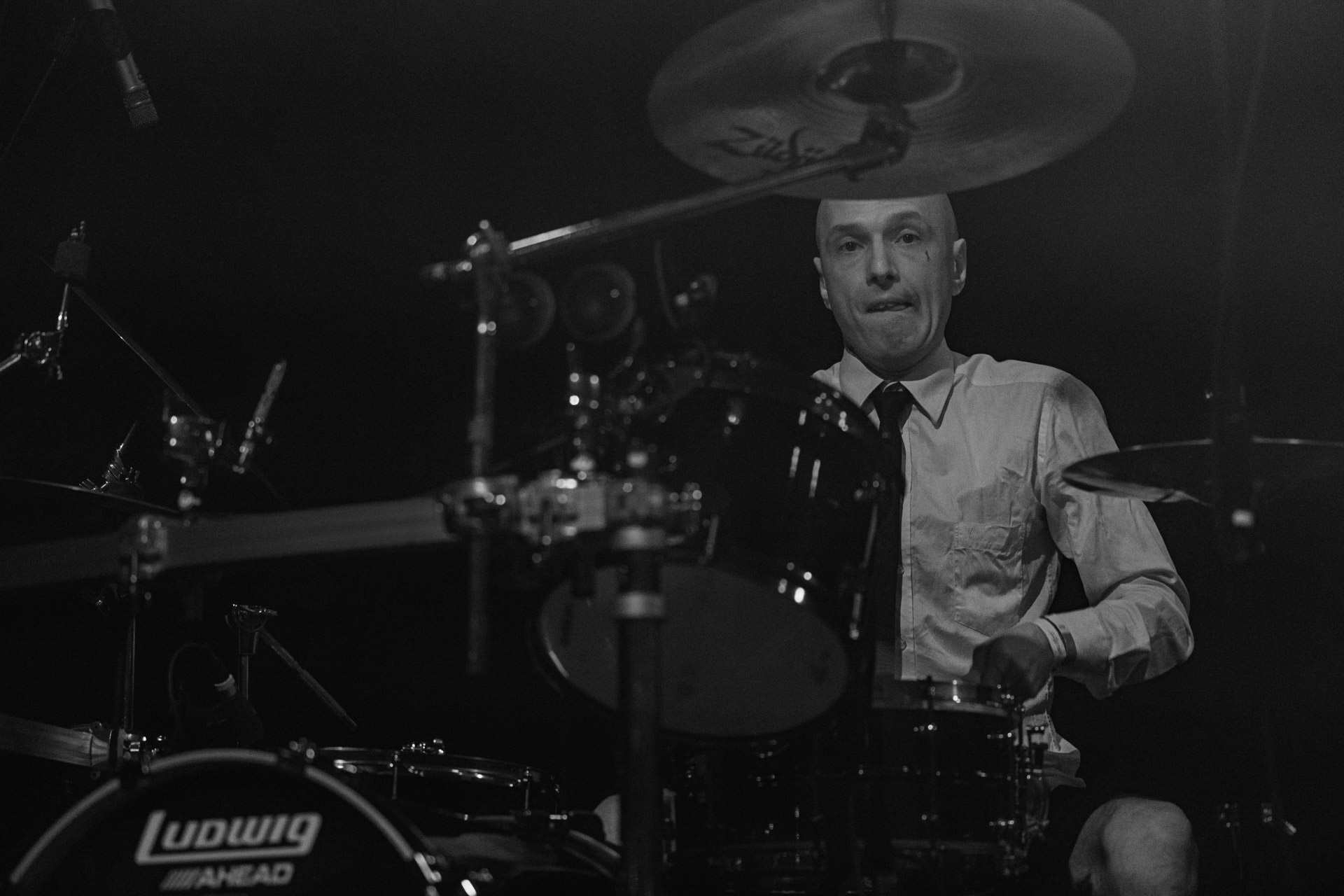 18.12.2021 Masturbator - Antysylwester Antyradia, 18 lat klubu Progresja,n/z Vithor/ growl-git, n/z Raefoth/bas, n/z Czaha/beki, n/z Mayhem/git,metal, blackmetal, thrashmetal, satanic old skull metal, fot. Andrzej Wasilkiewicz/Reporter