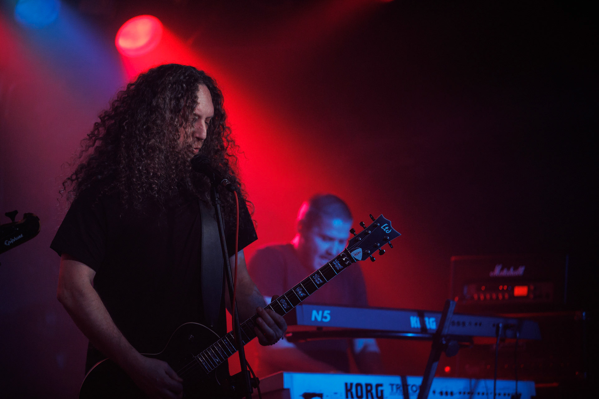 Painthing - death, doom metal.Koncert Czwarta Fala MMXXII klub VooDoo Warszawa.n/z Kuba Grobelny – guitar, vocal, n/z Bartłomiej Kaczor – guitar, n/z Darek Ojdana – keys, n/z Jan Rajkow-Krzywicki – bass,n/z Tomasz Śwital – drums,Fot. Andrzej Wasilkiewicz/kaziq.com