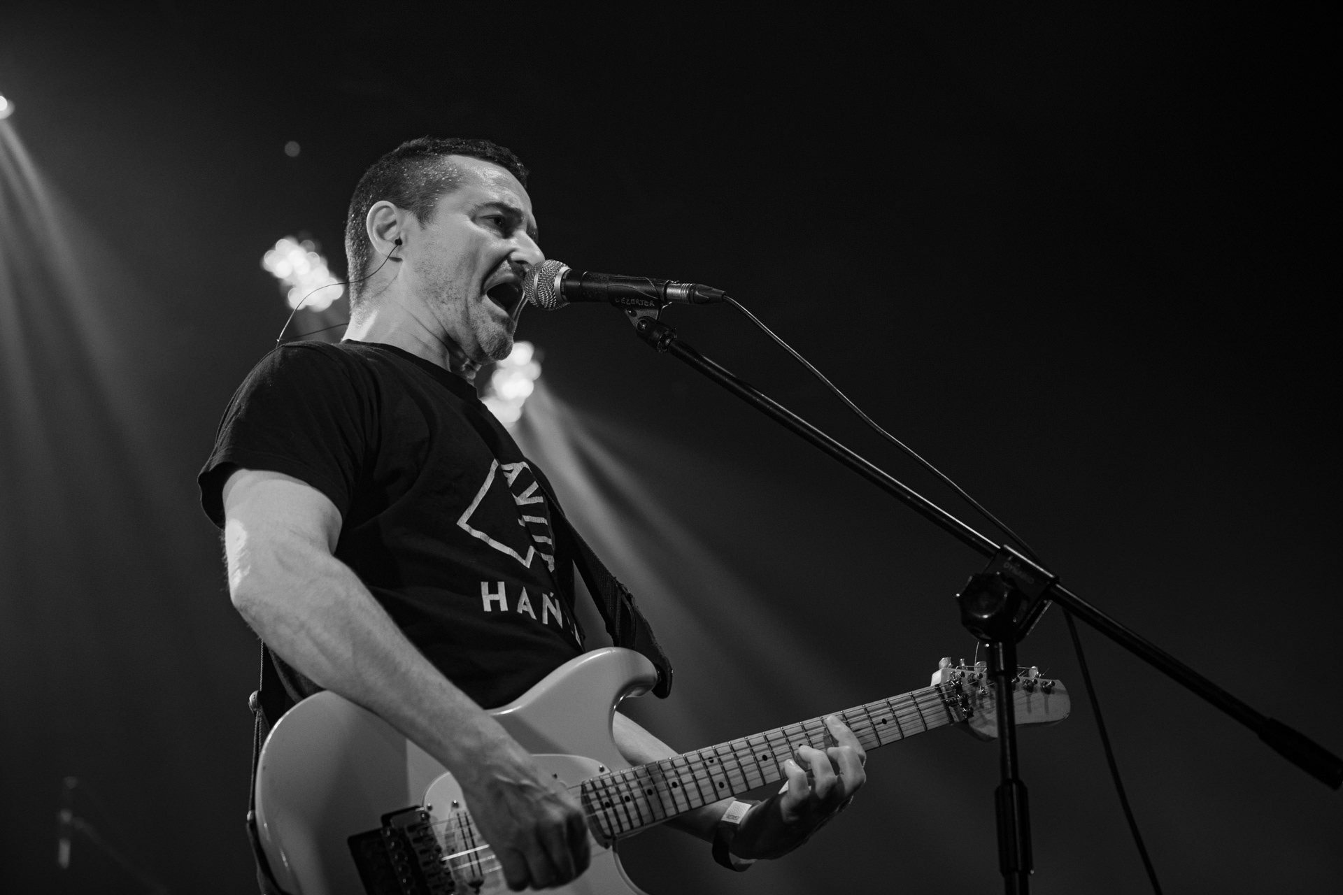 16.11.2021 Dezerter - 40 lecie,koncert Warszawa Palladium. N/z Robert Robal Matera gitara, N/z Krzysiek Grabowski perkusja,N/zJacek Chrzanowski bass, Dezerter, SS20, Punk, Punkrock, hardcore, rock.fot. Andrzej Wasilkiewicz/REPORTER