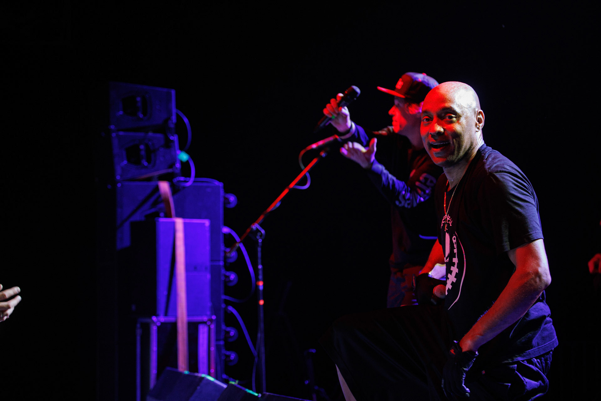 30.11.2021 koncert Dog Eat Dog - USA - hardcore, punkrock, rap, metal, hip hop, reggae, soul, funk,n/z Dave Neabore (bass), n/z John Connor (vocals), n/z Brandon Finley (drums), n/z Roger Hammerli (guitar),n/z Bozez (sax &amp; beer),koncert Warszawa, Progresja 25 lat albumu Play Games -  Dog Eat Dog.fot. Andrzej Wasilkiewicz/Reporter