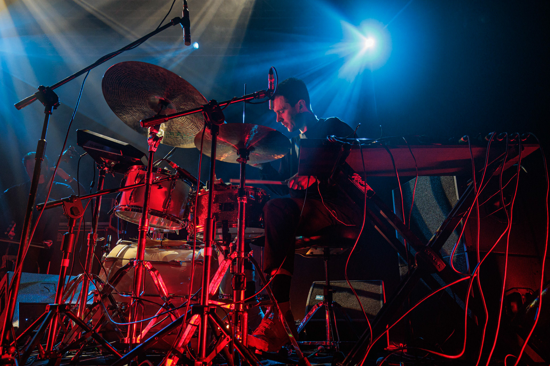 26.04.2022 Portico Quartet Jazz, ambient, electronic, hang. Warszawska Progresja.Portico Quartet to instrumentalny zespol z Londynu w Wielkiej Brytanii. n/z Duncan Bellamy - drums and electronics,Produkcja Winiary Bookings fot. Andrzej Wasilkiewicz/Reporter