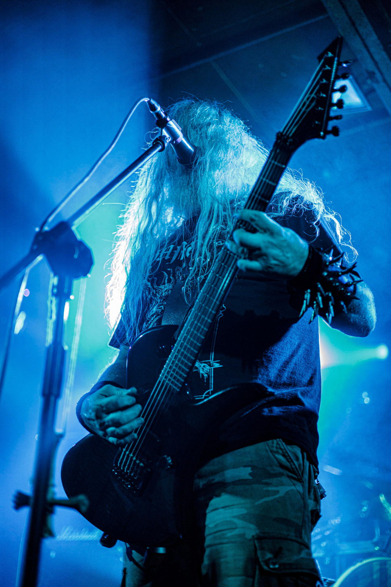 21.10.2022 - 𝗜𝗡𝗖𝗔𝗡𝗧𝗔𝗧𝗜𝗢𝗡 - amerykanski death metal w warszawskiej Proximie.Morderczy death metal na maksymalnie niskim stroju, halasie i chaosie nigdy nie stracil na sile - niezaleznie czy mowimy o swietnej nowej plcie, czy o kultowych strzalach rzedu "Onward to Golgotha". Sklad dowodzony przez Johna McEntee nigdy nie pudluje - na zywo rowniez.John McEntee - gitara, wokal, Kyle Severn - perkusja Alex Bouks - gitara,Chuck Sherwood - gitara basowa,Death metal, Black metal, Metal, Death-doom, Produkcja Knock Out Productions,fot. Andrzej Wasilkiewicz/Reporter