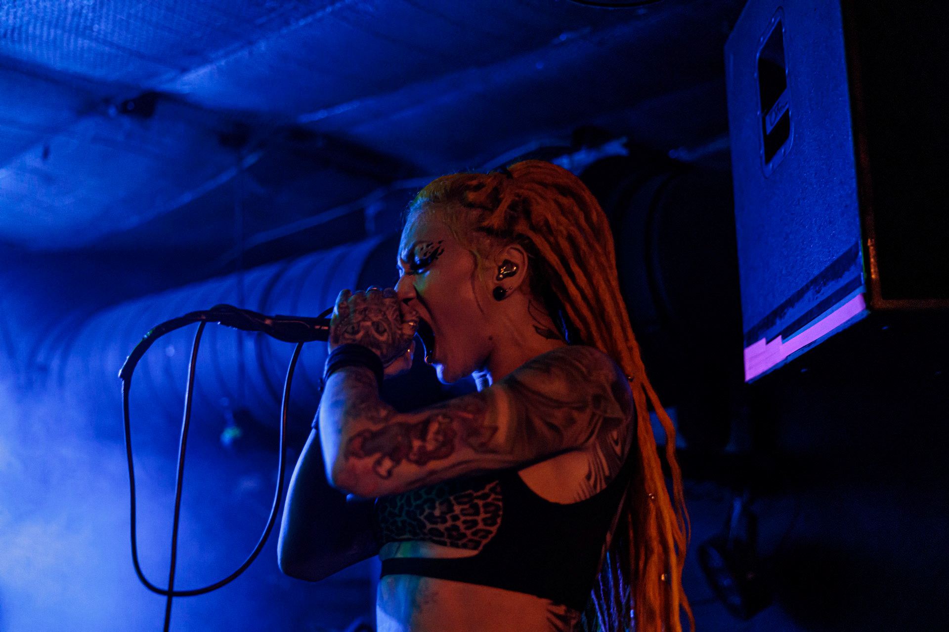 25.04.2022 Infected Rain- koncert warszawska Hydrozagadka, Infected Rain, moldawski nu metal, nu metalcore,Zespol wokalistki Eleny Cataraga, Elena  "Lena Scissorhands" Cataraga - vocals, Ecdysis By Night Tour 2022 produkcja Knock Out Productionsfot. Andrzej Wasilkiewicz/Reporter