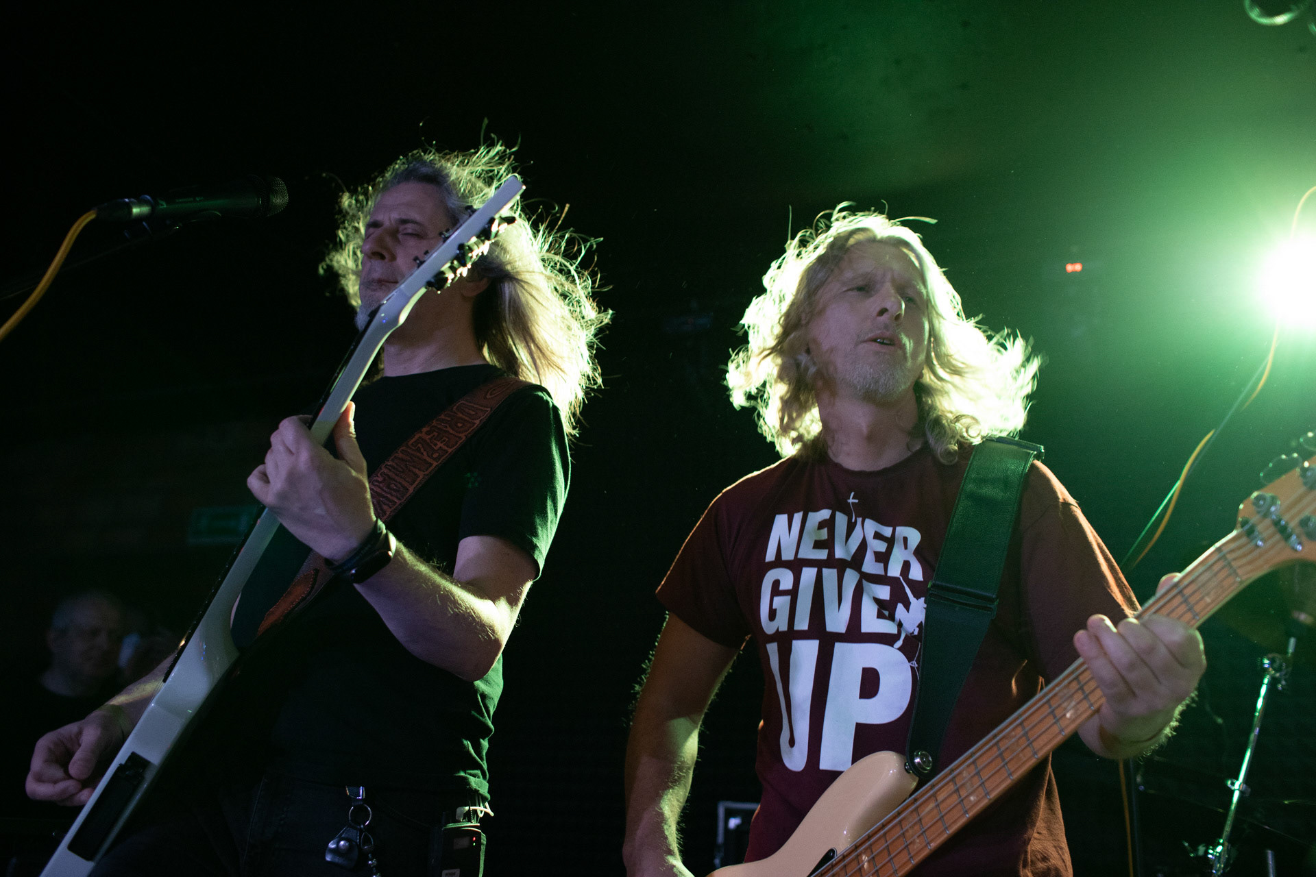 2Tm2,3 - Tymoteusz - koncert Warszawa Remont.n/z Robert Drezmak Drezek – gitara,n/z Krzysztof Dr Kmieta Kmiecik – gitara basowa,  wokal,Fot. Andrzej Wasilkiewicz/Reporter