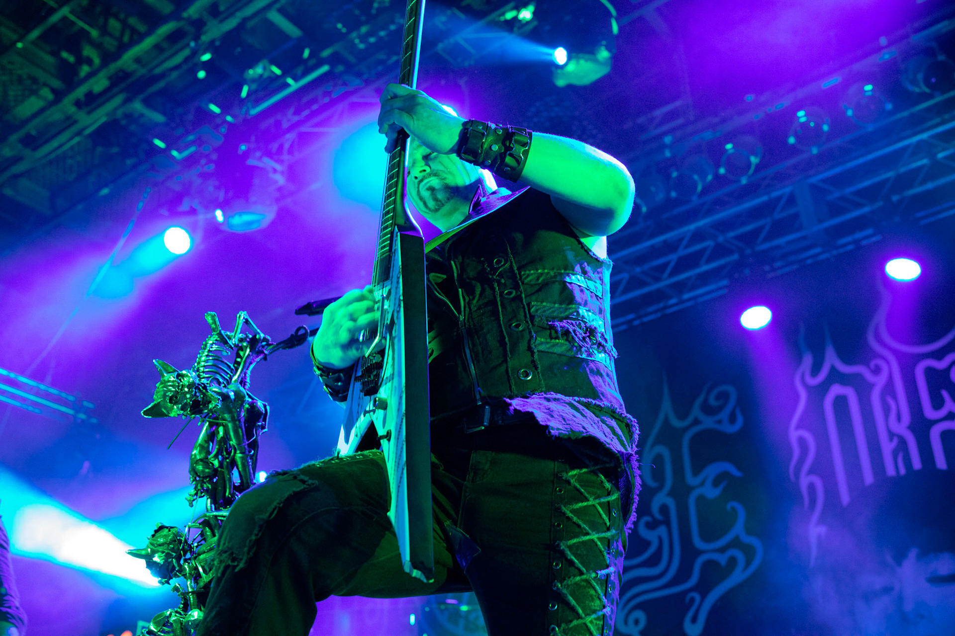 CRADLE OF FILTH - UK. black metal, metal symfoniczny, metal gotycki,
Dani Filth - Vocals,
Martin Skaroupka - Drums, Keyboards and Orchestrations,
Daniel Firth - Bass,
Richard Shaw - Guitar,  
Ashok - Guitar,  
Lindsay Schoolcraft - Narrative vocals,
Nuclear Blast Records
Knockoutprod
fot. Andrzej kaziq Wasilkiewicz/Reporter