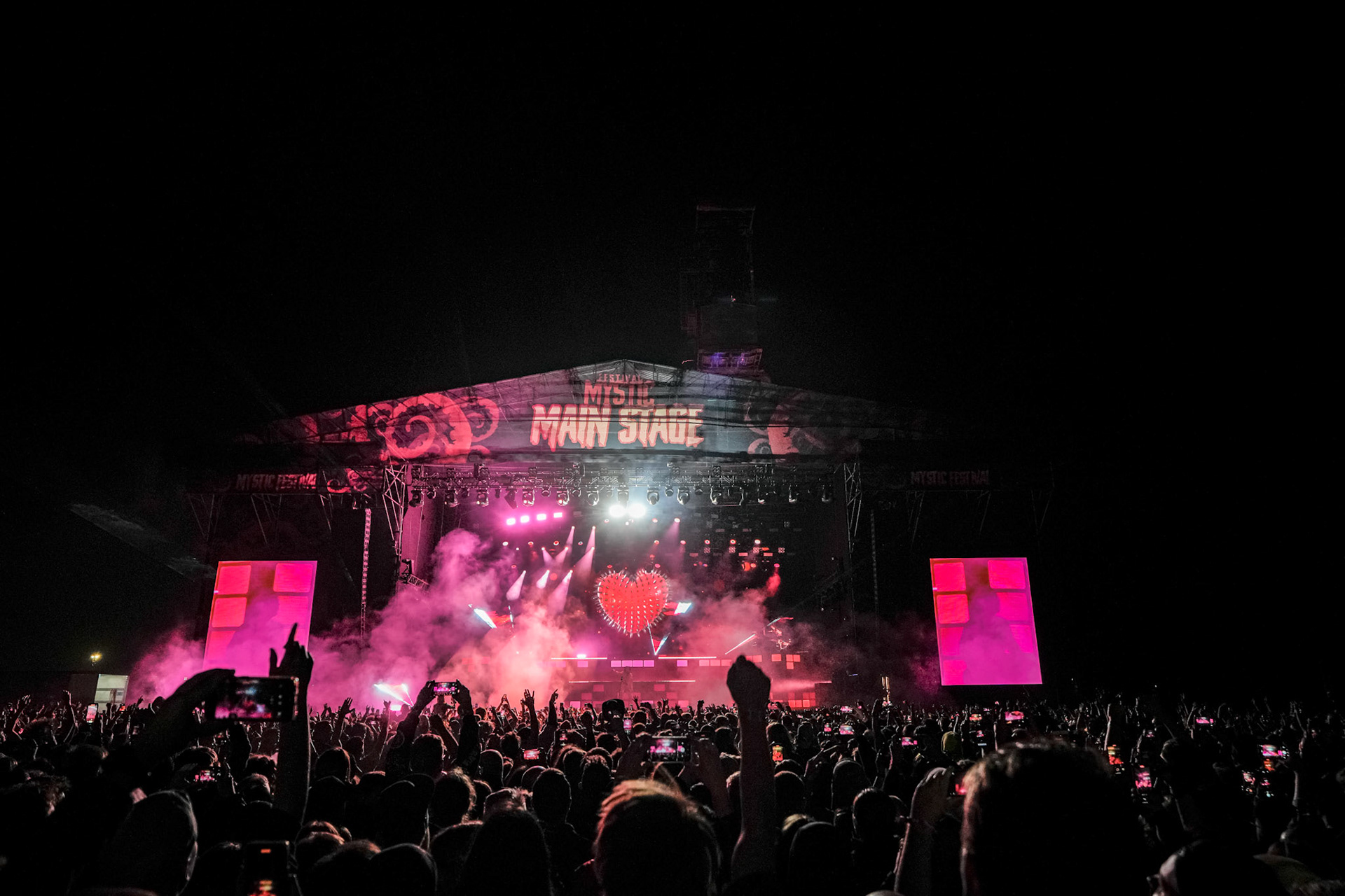 8.06.2024 BRING ME THE HORIZON - Mystic Festival 2024 Gdansk. Dzień trzeci. fot. Andrzej Wasilkiewicz/Reporter