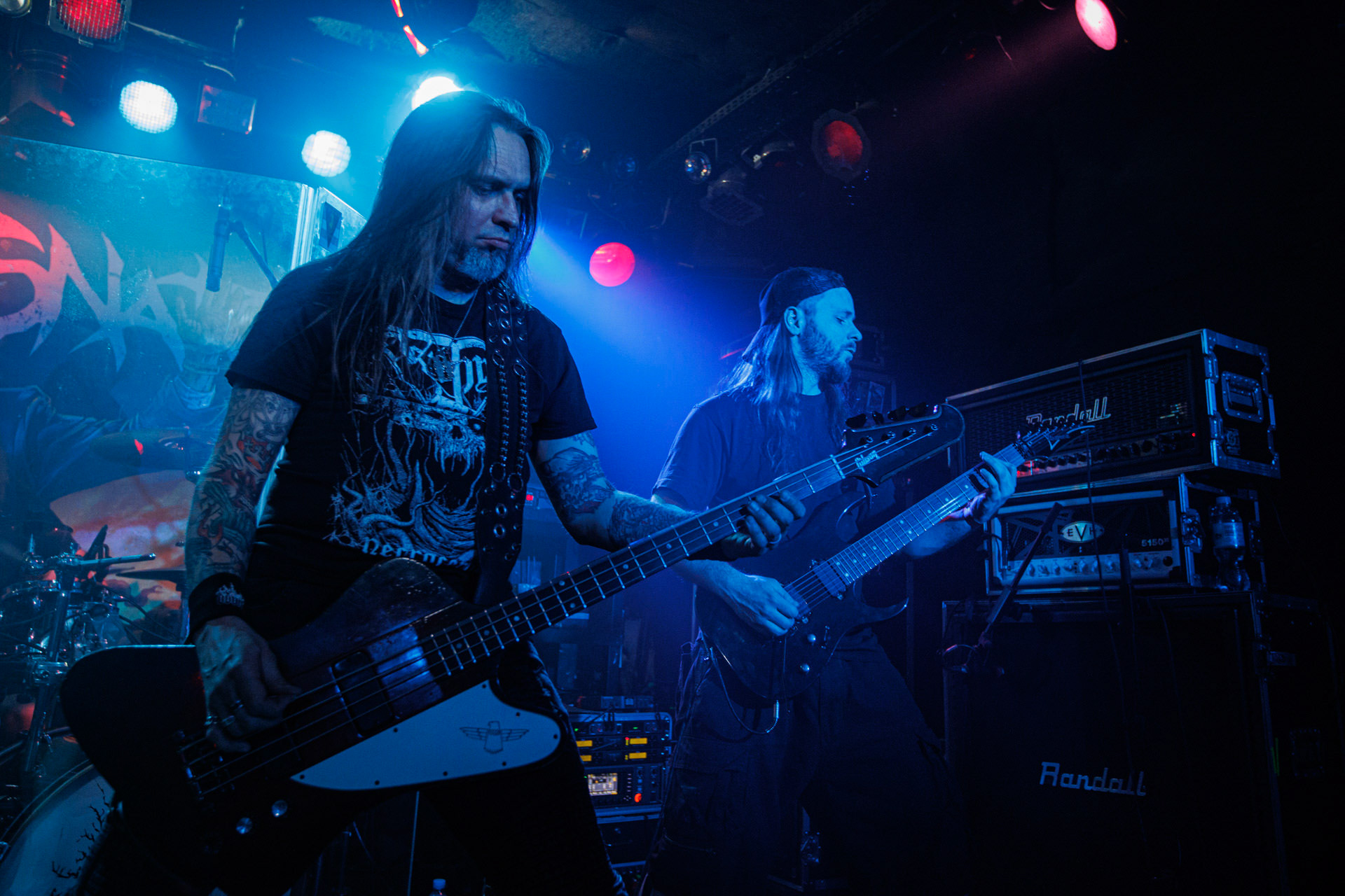 18.03.2022 VIRGIN SNATCH - INFERNALIS RESURGENTIS - Warszawski koncert zespolu VIRGIN SNATCH,thrash metal, death metal,n/z Pawel Pasek - gitara, n/z Piotr "Aniol" Wacisz  gitara basowa,  fot. Andrzej Wasilkiewicz/Reporter