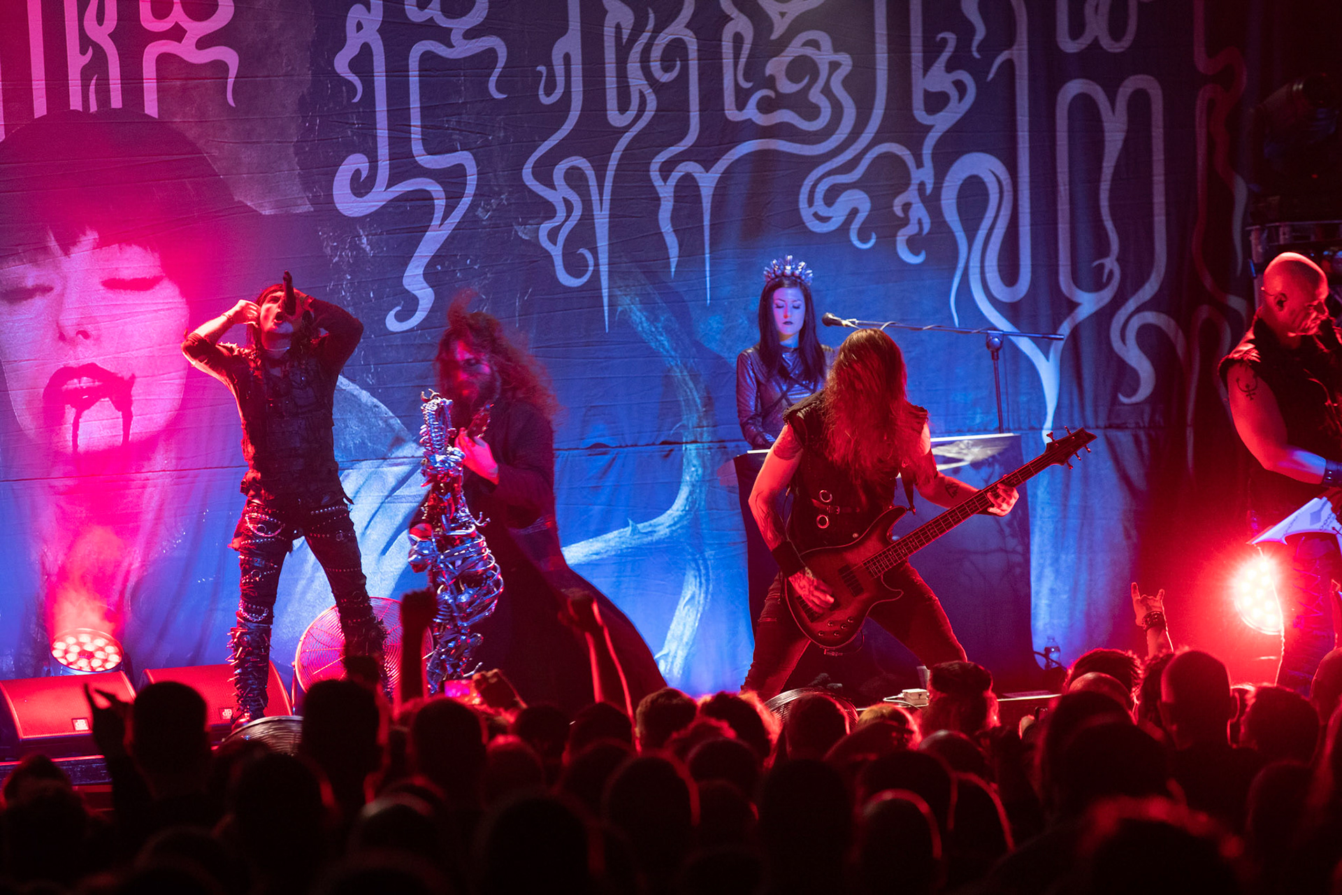 CRADLE OF FILTH - UK. black metal, metal symfoniczny, metal gotycki,
Dani Filth - Vocals,
Martin Skaroupka - Drums, Keyboards and Orchestrations,
Daniel Firth - Bass,
Richard Shaw - Guitar,  
Ashok - Guitar,  
Lindsay Schoolcraft - Narrative vocals,
Nuclear Blast Records
Knockoutprod
fot. Andrzej kaziq Wasilkiewicz/Reporter