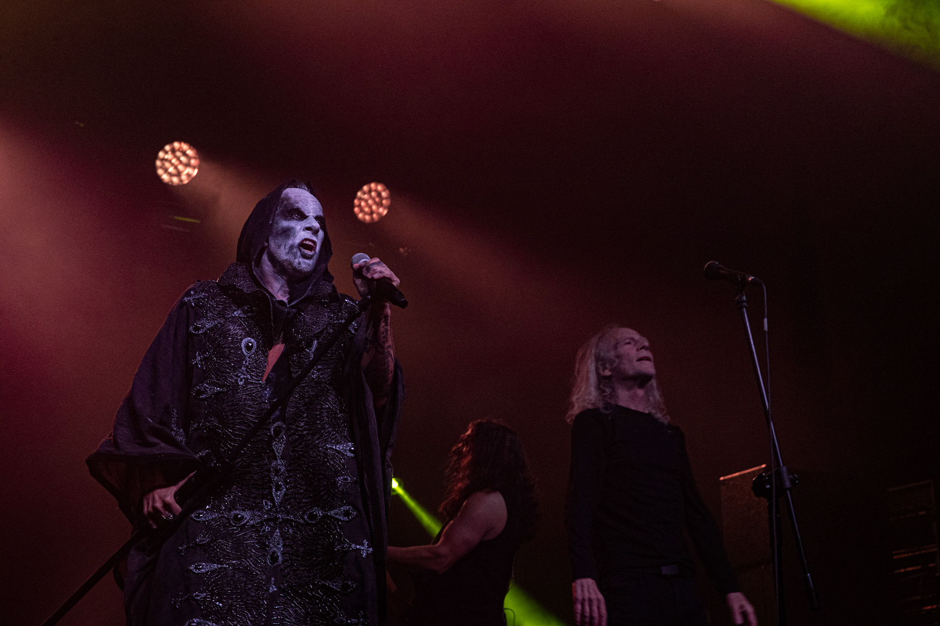 12.09.2021 - KAT i Roman Kostrzewski - koncert "Do zobaczenia w piekle" Wroclaw, Centrum Koncertowe A2.  Adam „Nergal” Darski (Behemoth) i Roman Kostrzewski – wokal, fot. Andrzej kaziq Wasilkiewicz