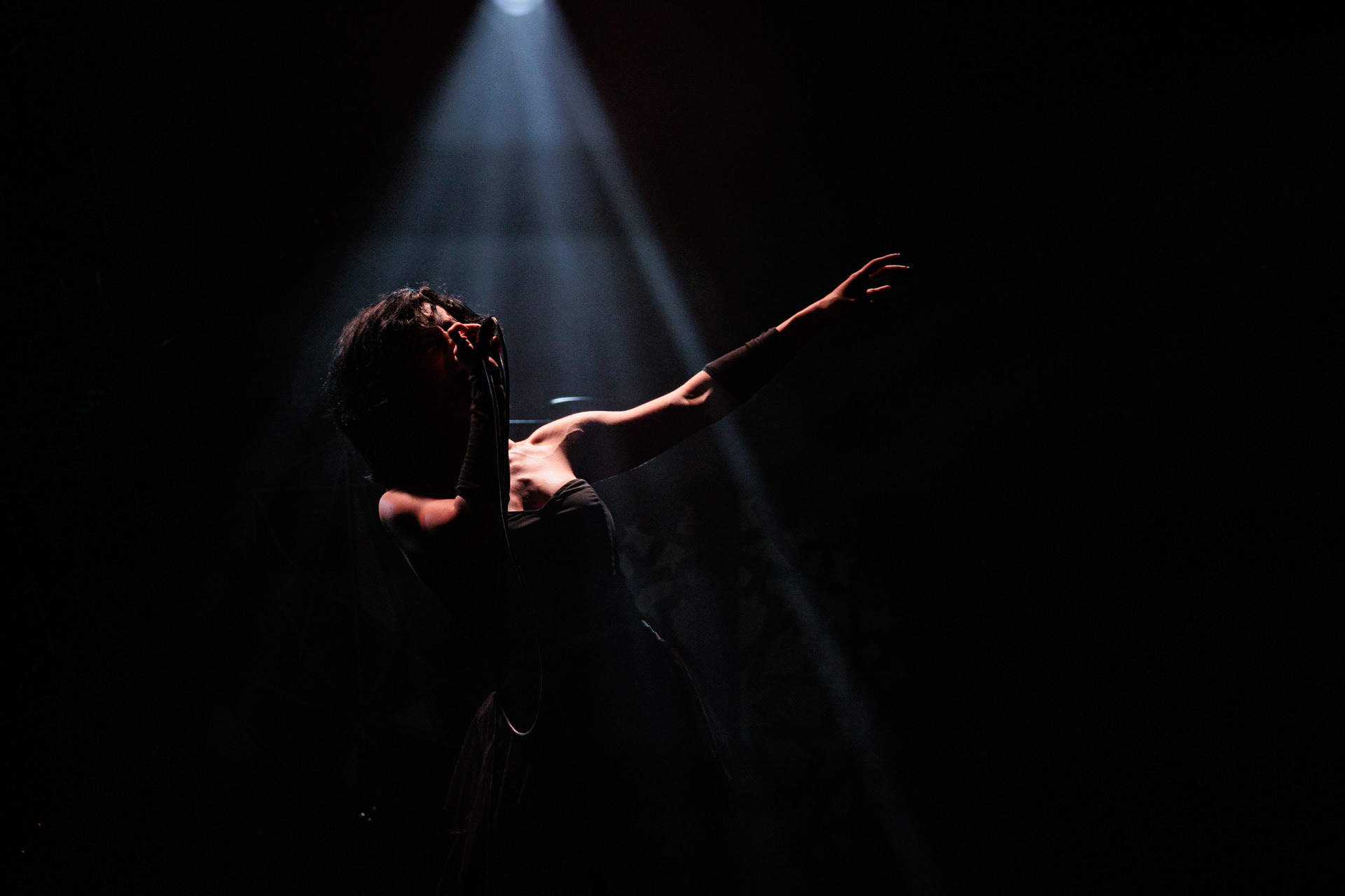 29.04.2022 Igorrr - Warszawski koncert francuskiego zespołu Gautier Serre inspirowany muzyka klasyczna, trip hopem, hip-hopem, death i black metalem, djentem, industrialem, czy tradycyjna muzyka.n/z Aphrodite Patoulidou – soprano vocals, Produkcja Knock Out Productions, klub Progresja.Wytwornia Metal Blade,fot. Andrzej Wasilkiewicz/Reporter