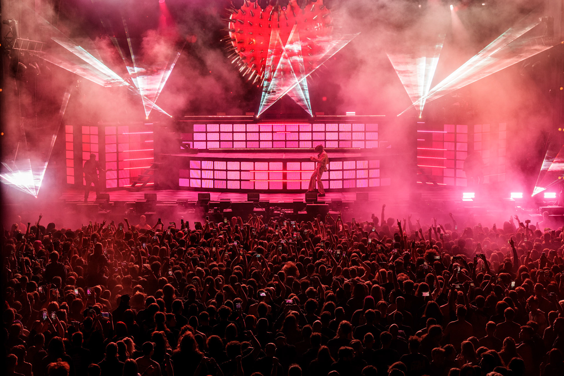 8.06.2024 BRING ME THE HORIZON - Mystic Festival 2024 Gdansk. Dzień trzeci. fot. Andrzej Wasilkiewicz/Reporter