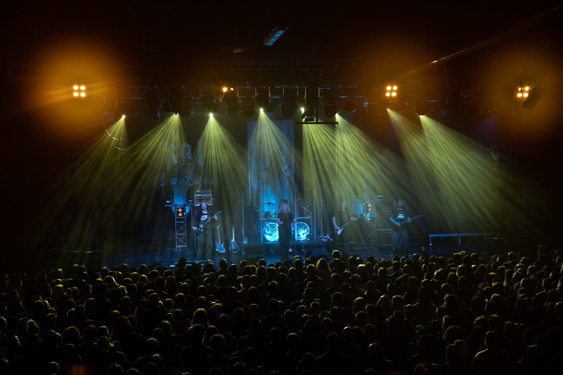 Legendy Metalu KAT & Roman Kostrzewski Polska, metal, trashmetal, - koncert Legendy Metalu w warszawskiej Progresji, 
Roman Kostrzewski – wokal
Jacek Nowak – perkusja
Krzysztof Pistelok – gitara
Jacek Hiro – gitara
Michał Laksa – bas
fot. Andrzej kaziq Wasilkiewicz