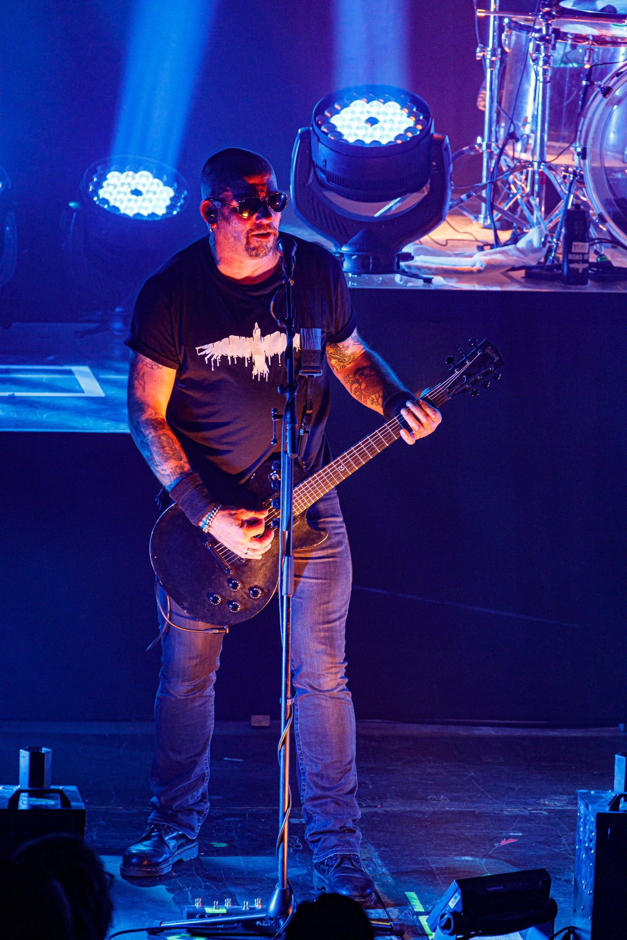 18.06.2022 - Mono Inc. zagrali w warszawskim klubie Progresja.Mono Inc. - niemiecki zespol z Hamburga wykonujący gotyckiego rocka, w składzie:Carl Fornia - git.Katha Mia - drums, Manuel Antoni - bass,Martin Engler - vocal,Gothic, industrial,  alternative, rock.Produkcja Winiary Bookings.fot. Andrzej Wasilkiewicz/kaziq.com