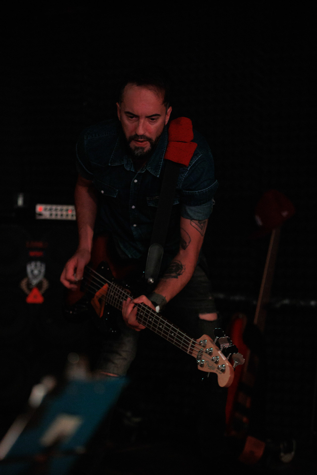 12.11.2021 Lipali - koncert Warszawa klub Remont.Najnowszy album „MOSTY, RZEKI, LUDZIE”.Lukasz Gajowy Gajowniczek - bass, Rock, rock progresywny, rock alternatywny, polski rock.fot. Andrzej kaziq Wasilkiewicz/Reporter