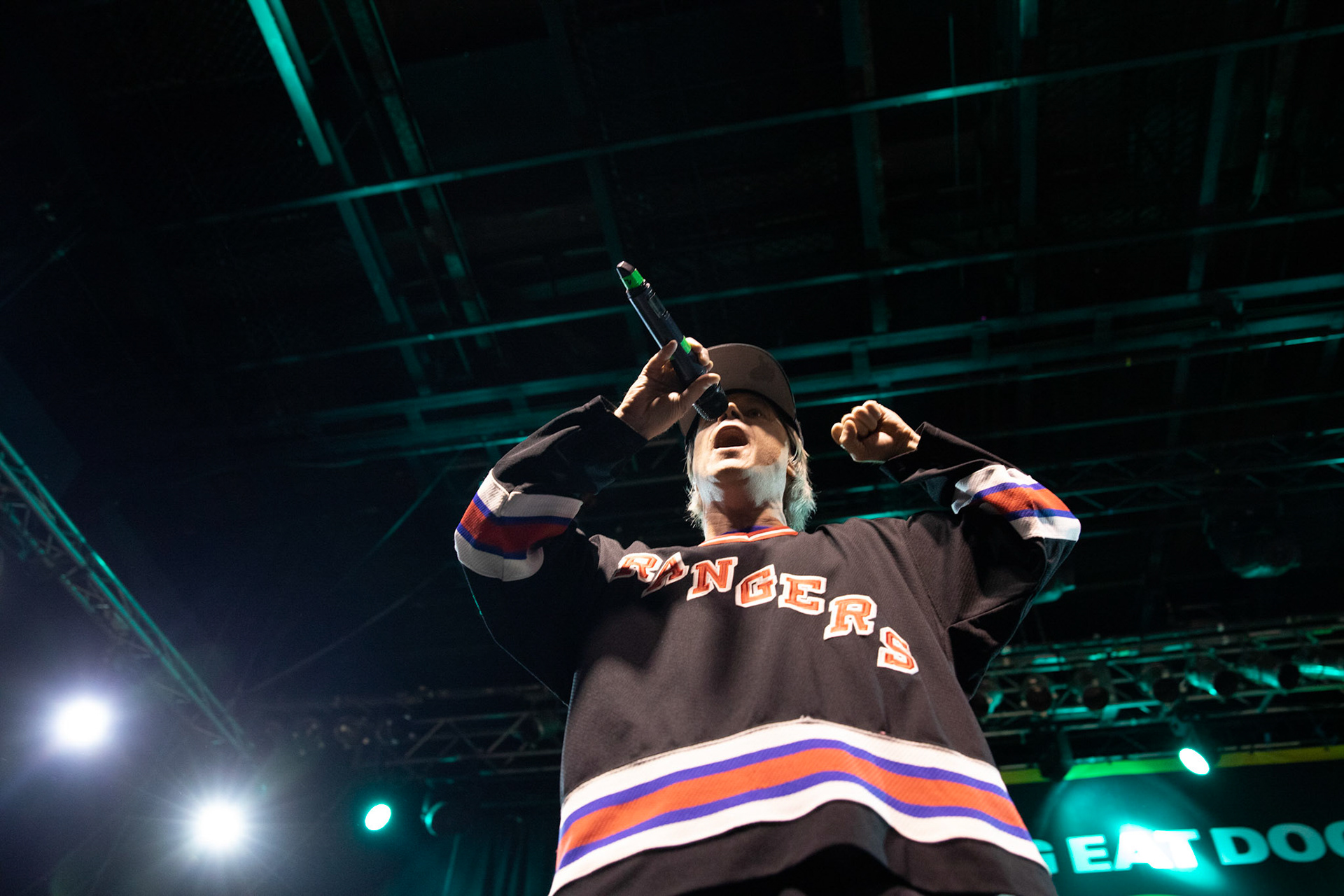 Dog Eat Dog - USA - hardcore, punkrock, rap, metal, hip hop,reggae, soul, funk,
Dave Neabore (bass), 
John Connor (vocals), 
Brandon Finley (drums) 
Roger Hämmerli (guitar)
Bozez (sax & beer)
koncert w Warszawskiej Progresji w ramach trasy 25 lat All Boro Kings zespołu Dog Eat Dog.
fot. Andrzej Wasilkiewicz/Reporter