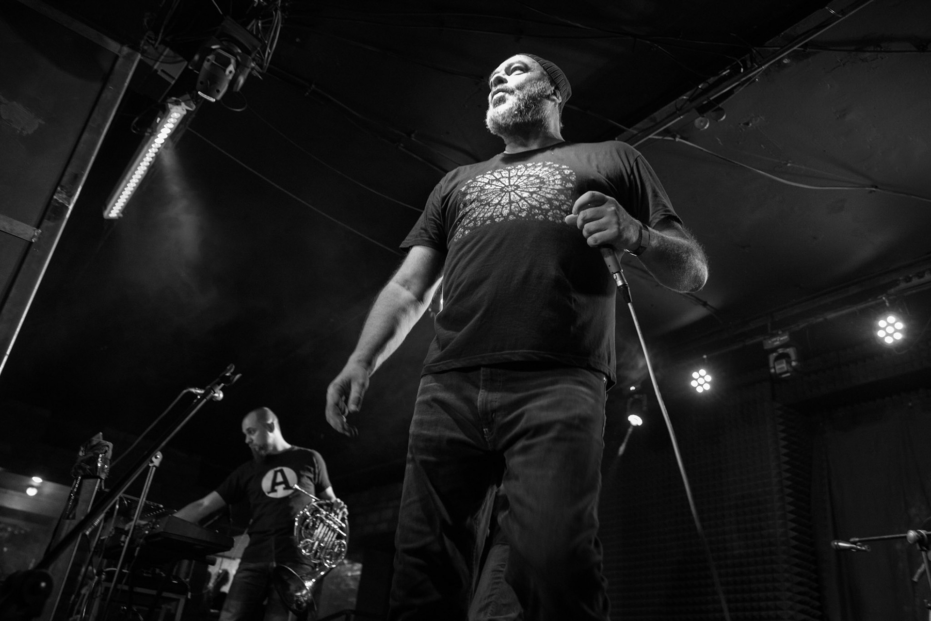 Armia - punk rock, hardcore,
Tomasz Budzyński - głos,
Stanisław Budzyński - gitara,
Jakub Bartoszewski - waltornia, instrumenty klawiszowe,
Amadeusz Kaźmierczak - perkusja,
Darek Budkiewicz - gitara basowa,
fot. Andrzej kaziq Wasilkiewicz