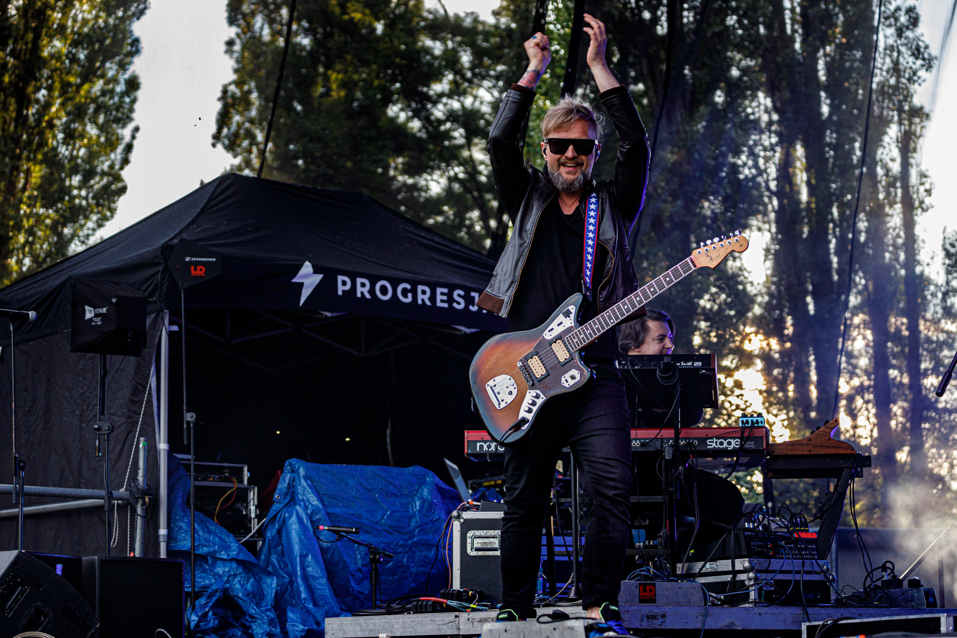 10.07.2022 Organek -  Antyfest Antyradia 2022 - Warszawa, letnia scena klubu Progresja. Tomasz Organek – gitara, wokal,Adam Staszewski – gitara basowa,Robert Markiewicz – perkusja,Tomasz Lewandowski – instrumenty klawiszowe,Rock alternatywny.fot. Andrzej Wasilkiewicz/Reporter