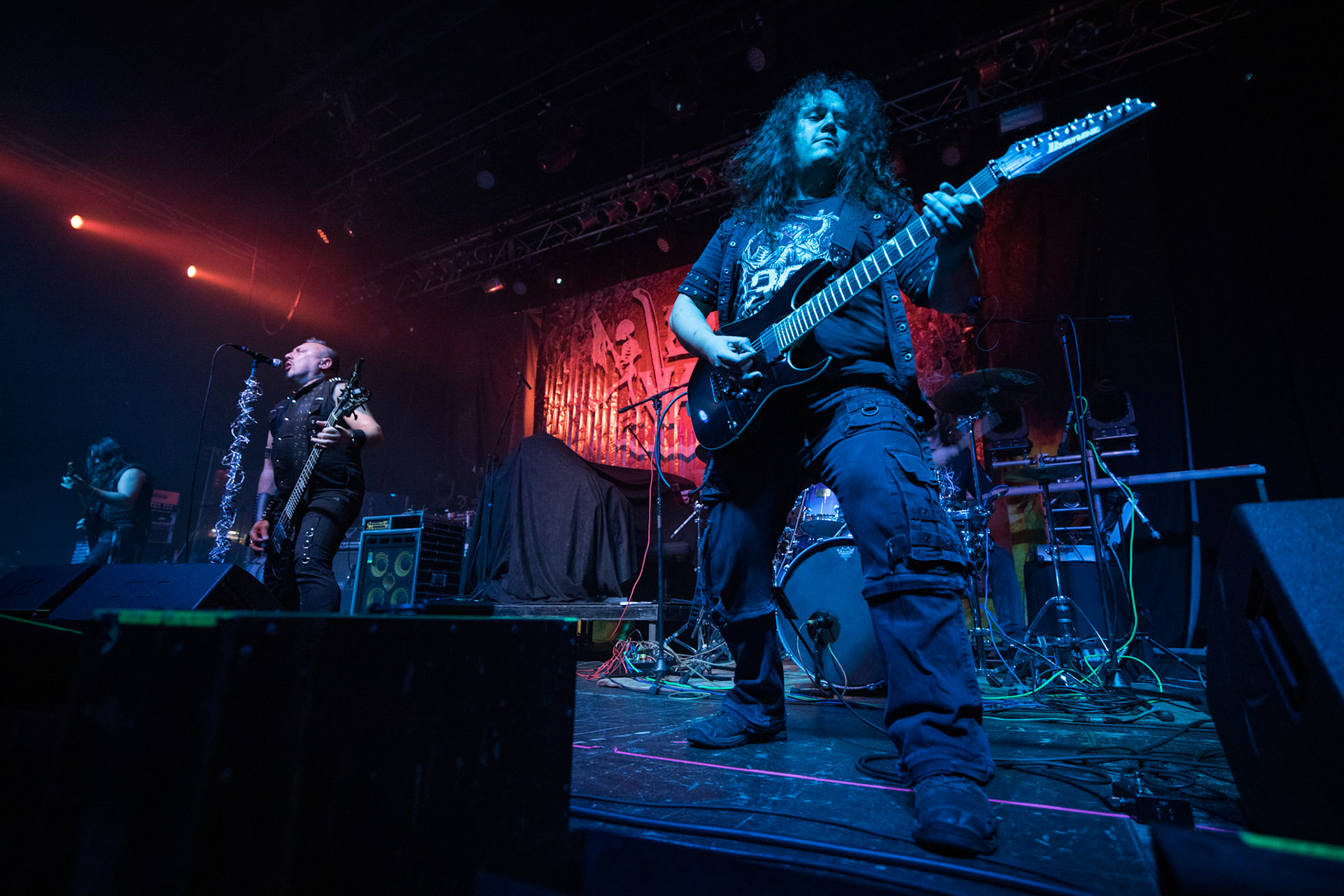 Legendy Metalu QUO VADIS - Thrash Metal - koncert Legendy Metalu w warszawskiej Progresji,
Tomasz "Skaya" Skuza - bass/vocal
Ian "Źdźbło" Bemolator- guitar
Mateusz "Matek" Lazar - guitar
Szymon "Sajmon" Synówka - drums
fot. Andrzej kaziq Wasilkiewicz