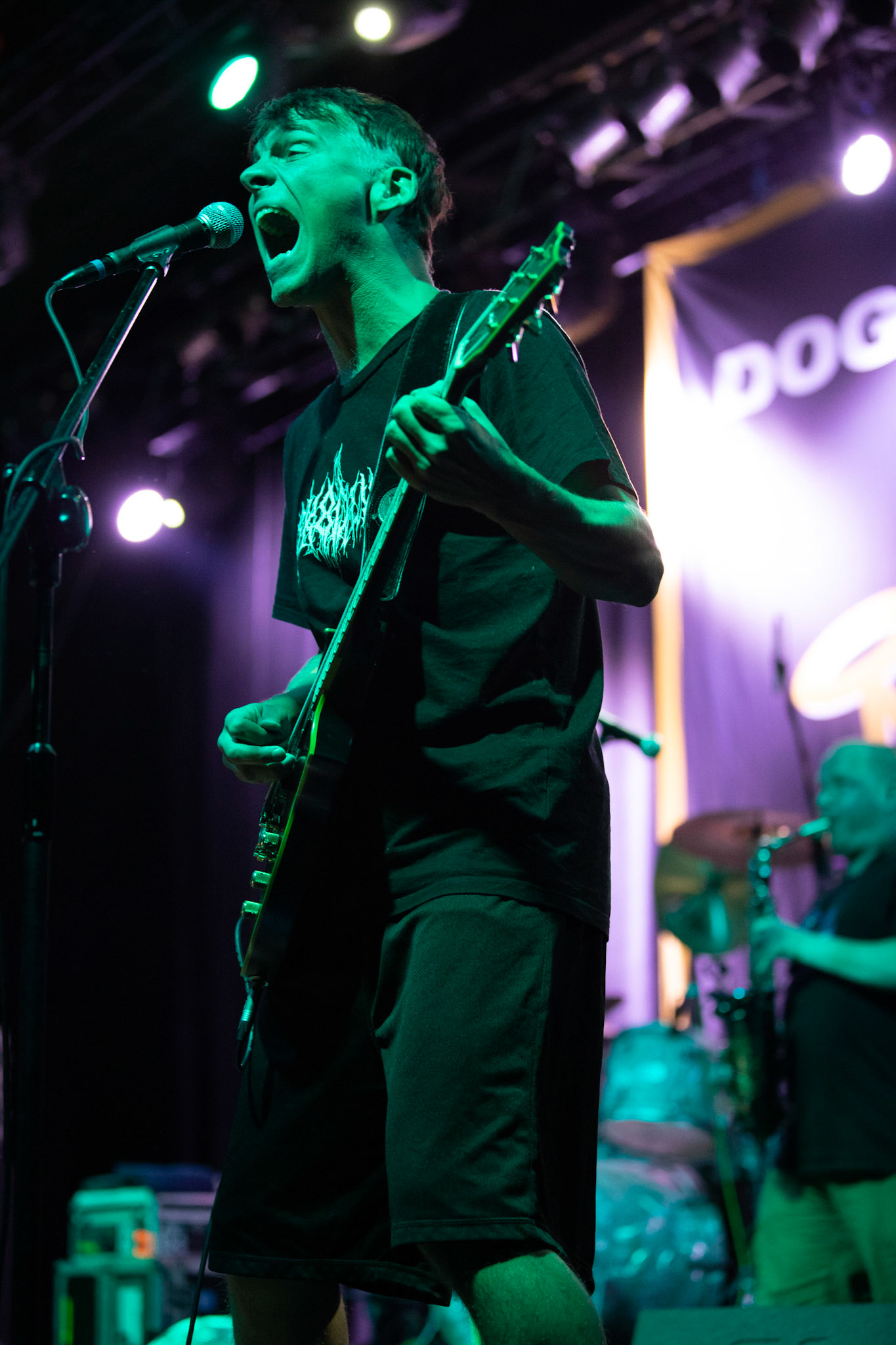 Dog Eat Dog - USA - hardcore, punkrock, rap, metal, hip hop,reggae, soul, funk,
Dave Neabore (bass), 
John Connor (vocals), 
Brandon Finley (drums) 
Roger Hämmerli (guitar)
Bozez (sax & beer)
koncert w Warszawskiej Progresji w ramach trasy 25 lat All Boro Kings zespołu Dog Eat Dog.
fot. Andrzej Wasilkiewicz/Reporter