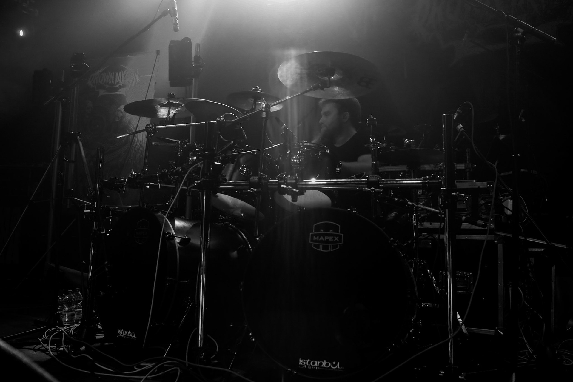 30.11.2018 Knock Out Tour 2018 - Warszawa Progresja - DROWN MY DAY deathcore, metalcore, death metal, 

Maciek "Groov" Korczak wokal, 
Arkadiusz Antosz gitara basowa, 
Sergiusz Smolnicki gitara, 
Sławomir Wojtas gitara, 
Kuba Homik perkusja, fot. Andrzej Wasilkiewicz/Reporter