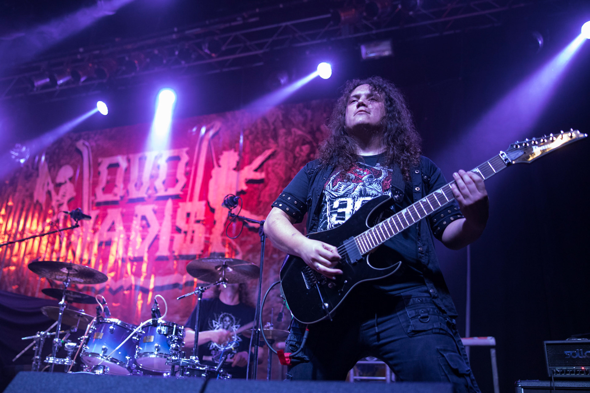 Legendy Metalu QUO VADIS - Thrash Metal - koncert Legendy Metalu w warszawskiej Progresji,
Tomasz "Skaya" Skuza - bass/vocal
Ian "Źdźbło" Bemolator- guitar
Mateusz "Matek" Lazar - guitar
Szymon "Sajmon" Synówka - drums
fot. Andrzej kaziq Wasilkiewicz