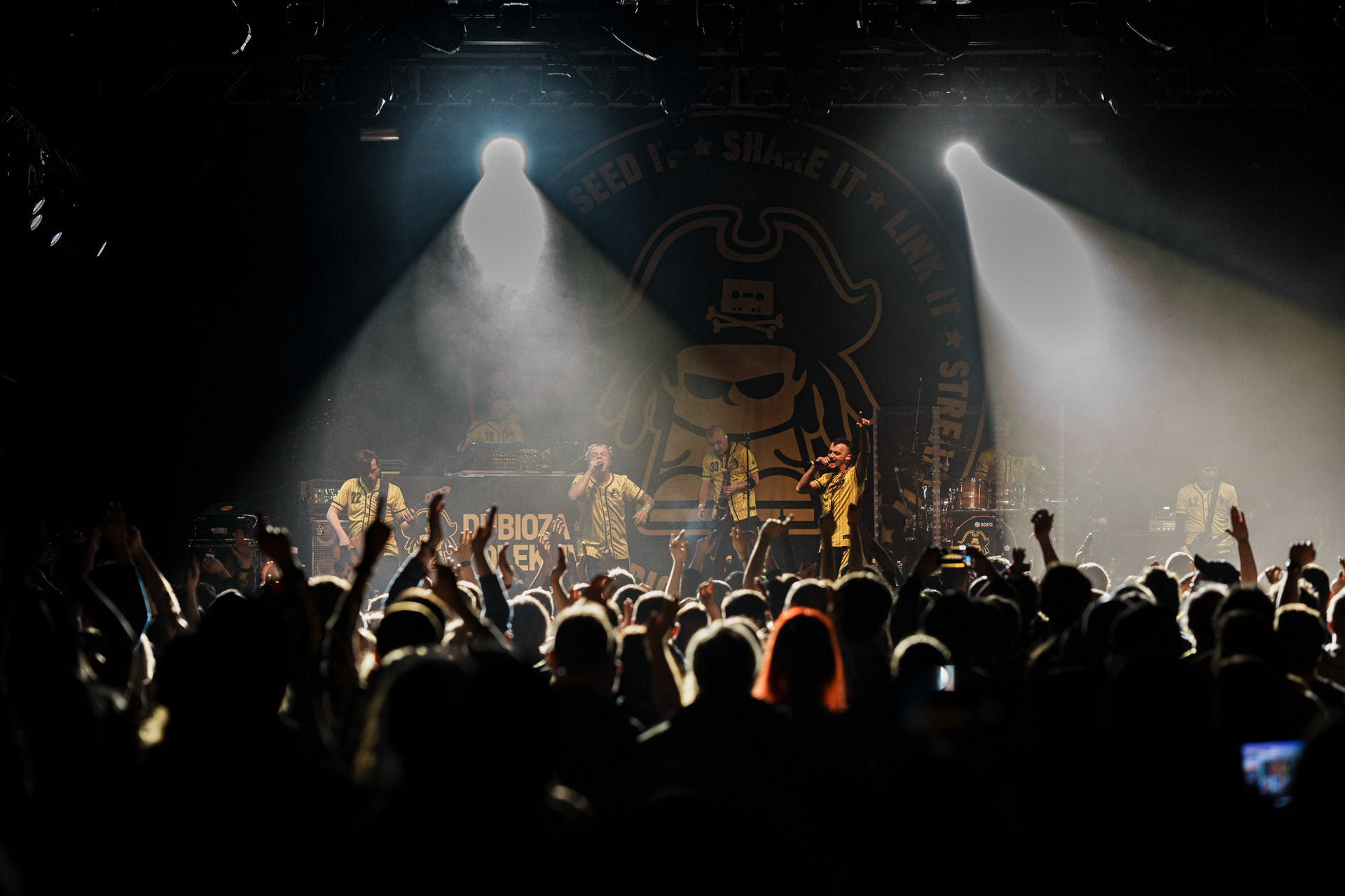 9.02.23 DUBIOZA KOLEKTIV - bosniacka grupa muzyczna, grajaca reggae, dub i rock. - Warszawa Progresja. Winiary Bookings.Fot. Andrzej Wasilkiewicz/Reporter