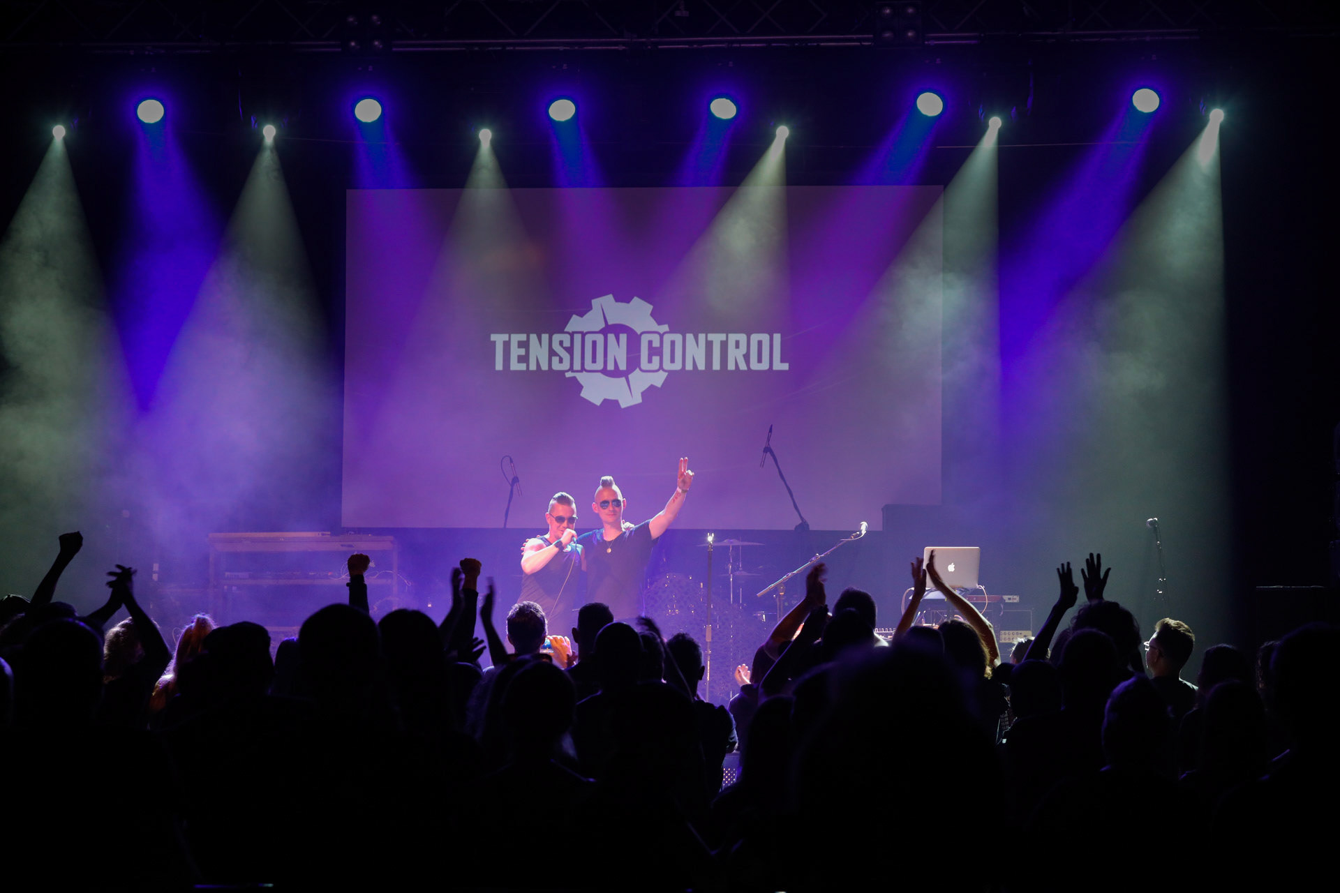 9.08.2022 TENSION CONTROL (Niemcy) - Oldschool EBM - Warszawski koncert w Progresji.  WiniaryBookings,fot. Andrzej Wasilkiewicz/kaziq.com