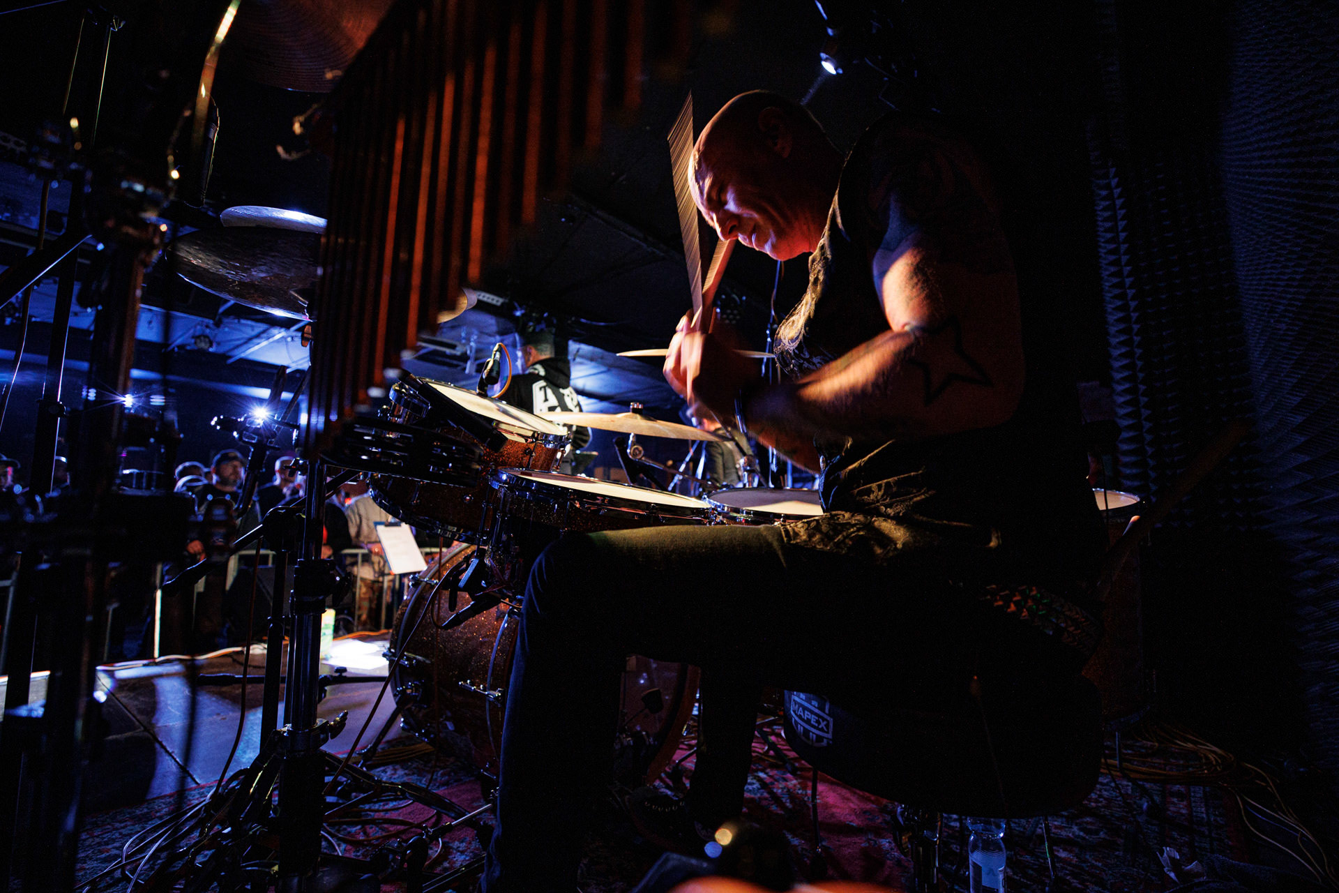 12.11.2021 Lipali - koncert Warszawa klub Remont.Najnowszy album „MOSTY, RZEKI, LUDZIE”.Lukasz Luk Jeleniewski - perkusja, Rock, rock progresywny, rock alternatywny, polski rock.fot. Andrzej kaziq Wasilkiewicz/Reporter