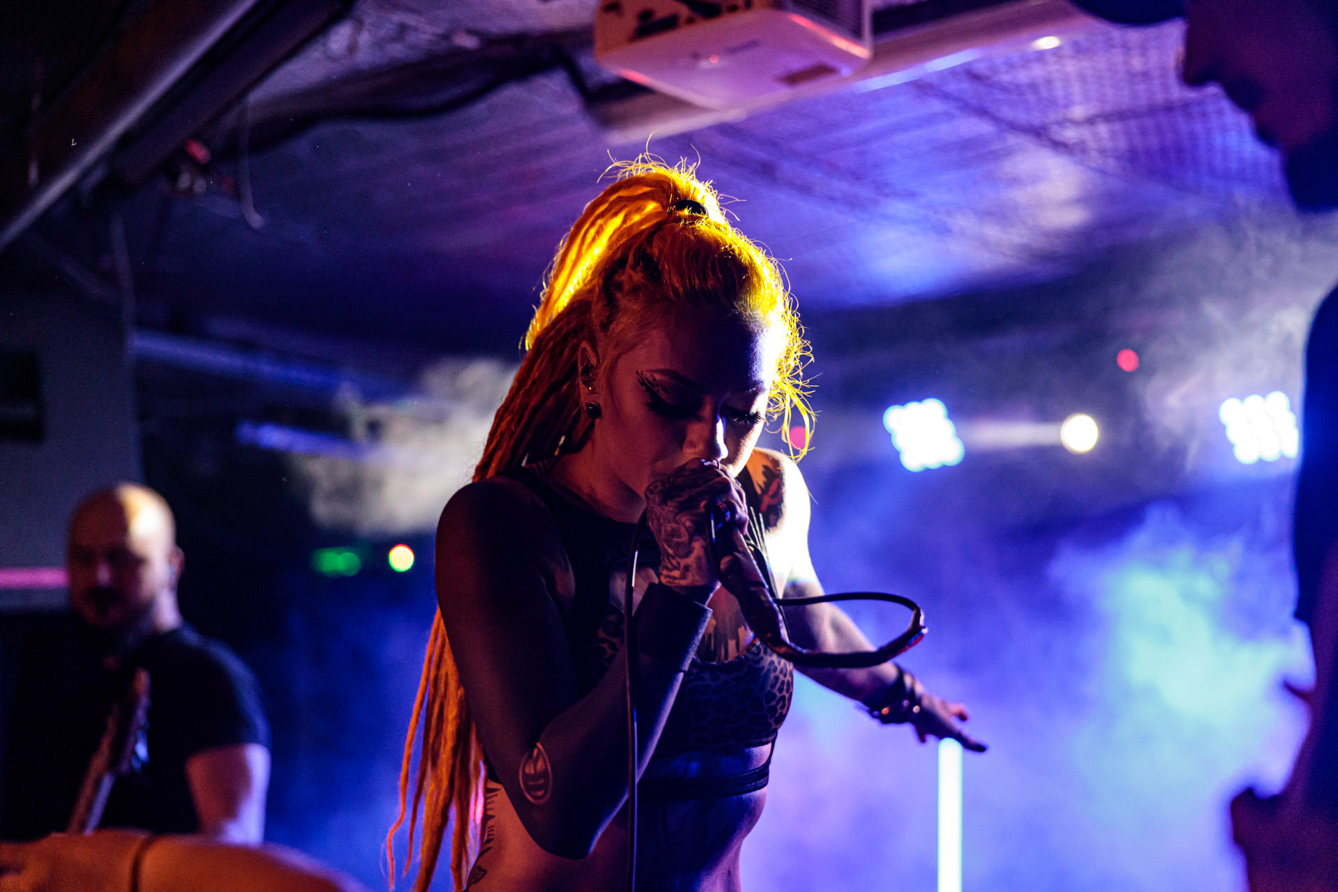 25.04.2022 Infected Rain- koncert warszawska Hydrozagadka, Infected Rain, moldawski nu metal, nu metalcore,Zespol wokalistki Eleny Cataraga, Elena  "Lena Scissorhands" Cataraga - vocals, Ecdysis By Night Tour 2022 produkcja Knock Out Productionsfot. Andrzej Wasilkiewicz/Reporter