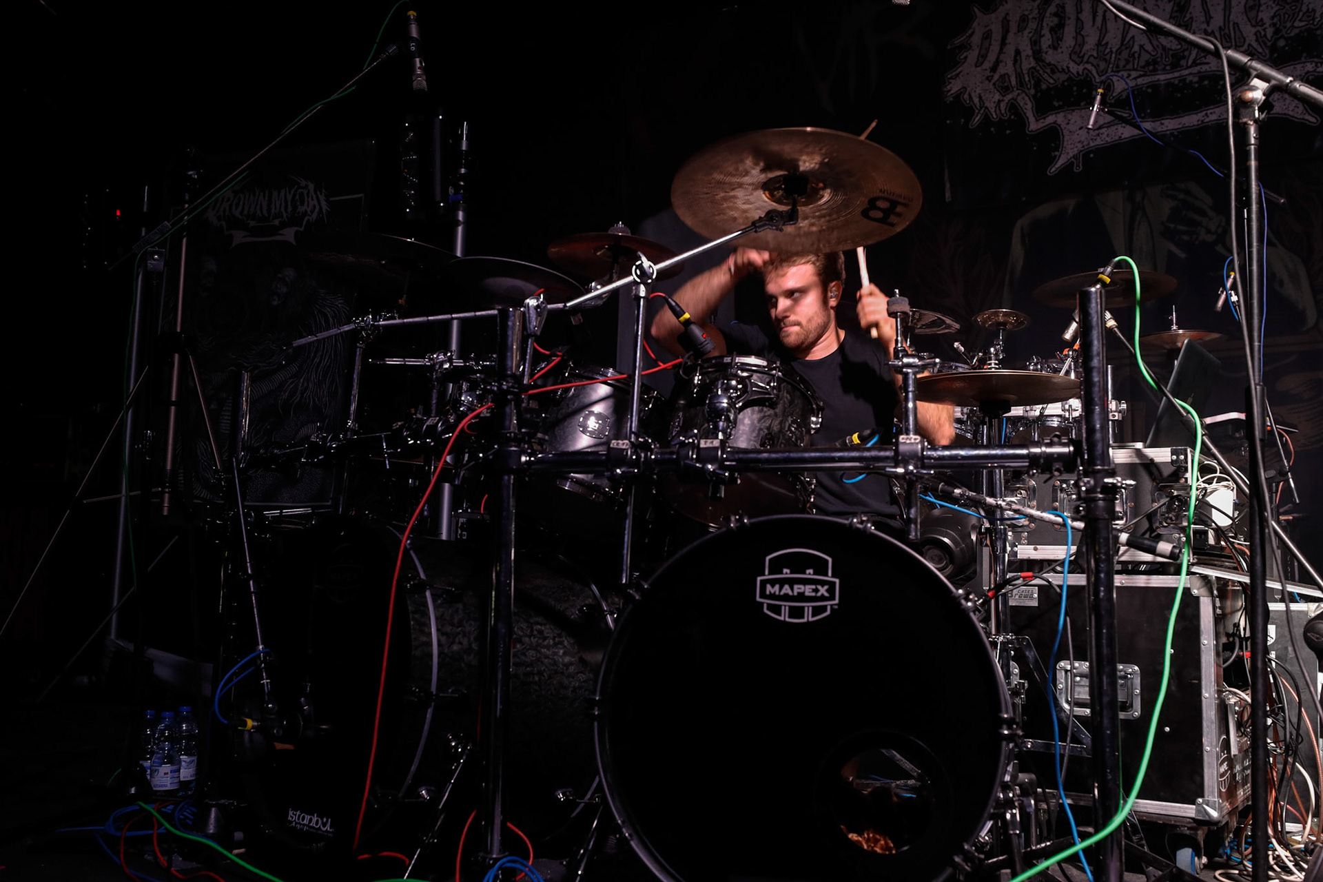 30.11.2018 Knock Out Tour 2018 - Warszawa Progresja - DROWN MY DAY deathcore, metalcore, death metal, 

Maciek "Groov" Korczak wokal, 
Arkadiusz Antosz gitara basowa, 
Sergiusz Smolnicki gitara, 
Sławomir Wojtas gitara, 
Kuba Homik perkusja, fot. Andrzej Wasilkiewicz/Reporter