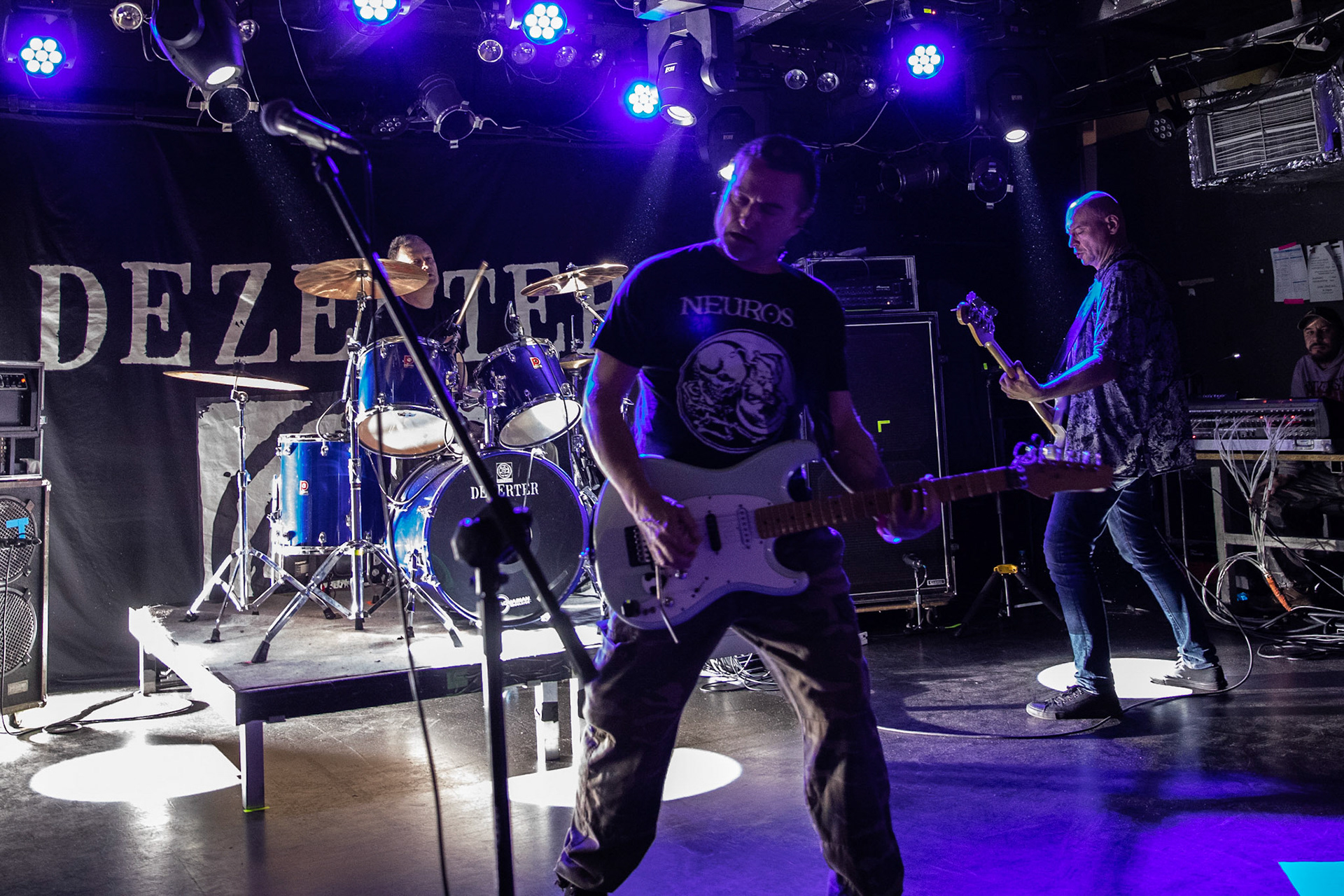 8.12.2018r Dezerter koncert Proxima, Robert Robal Matera gitara, wokal, Krzysztof Grabowski perkusja, fot. Andrzej Wasilkiewicz/Reporter