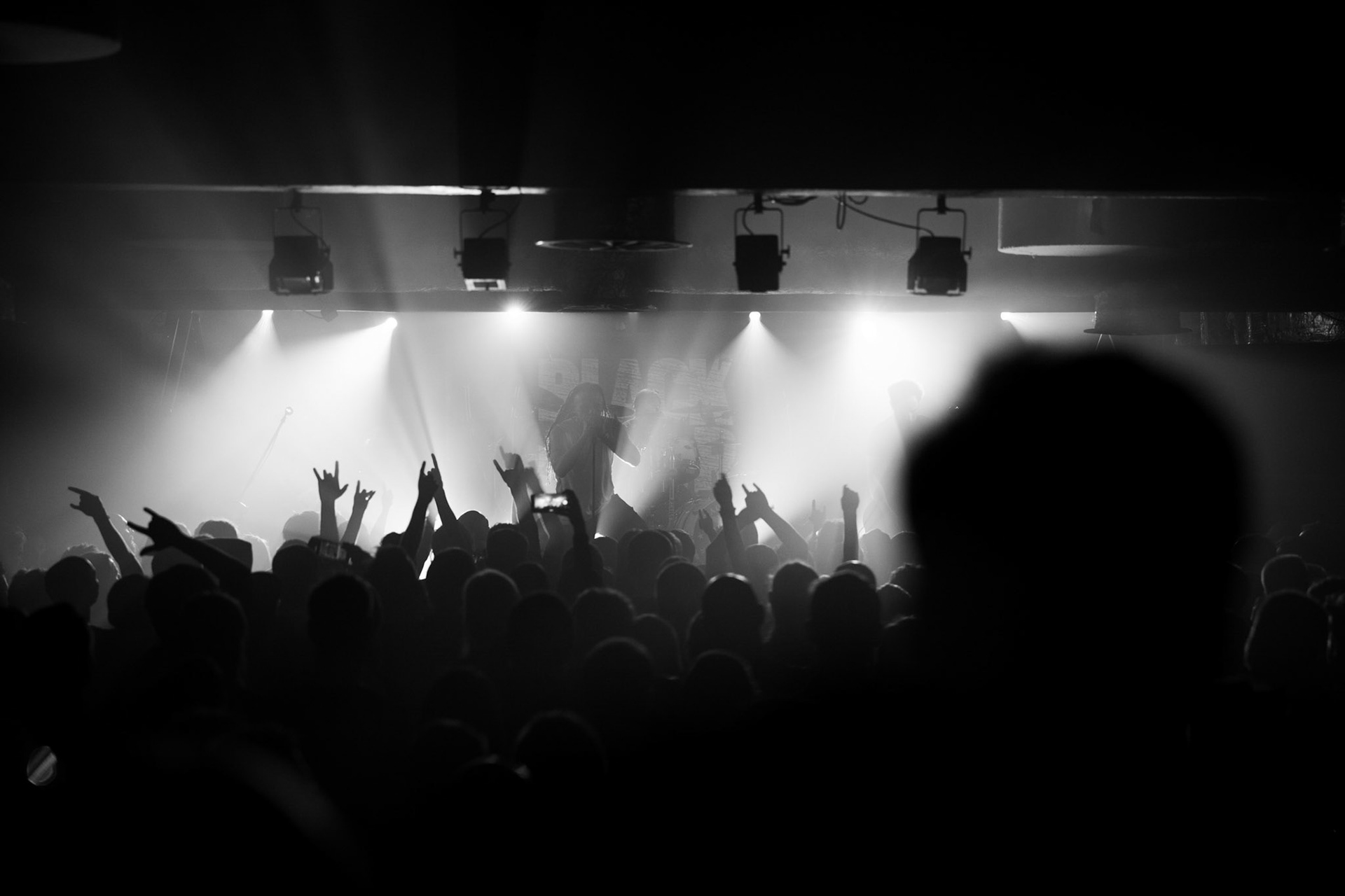 BLACK RIVER – rock, metal, punk, super grupa muzyków BEHEMOTH, DIMMU BORGIR, ROOTWATER, GEISHA GONER, HUNTER, VESANIA, NEOLITHIC.

Maciej Taff – wokal
Piotr „Kay” Wtulich – gitara
Artur „Art” Kempa – gitara
Tomasz „Orion” Wróblewski – bass
Dariusz „Daray” Brzozowski – perkusja
agencja Winiarybookings 
 fot. Andrzej Wasilkiewicz/Reporter